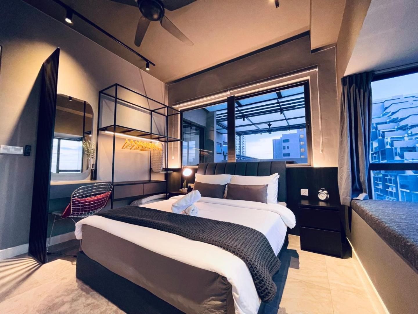 Two-Bedroom Apartment with Terrace and Sea View