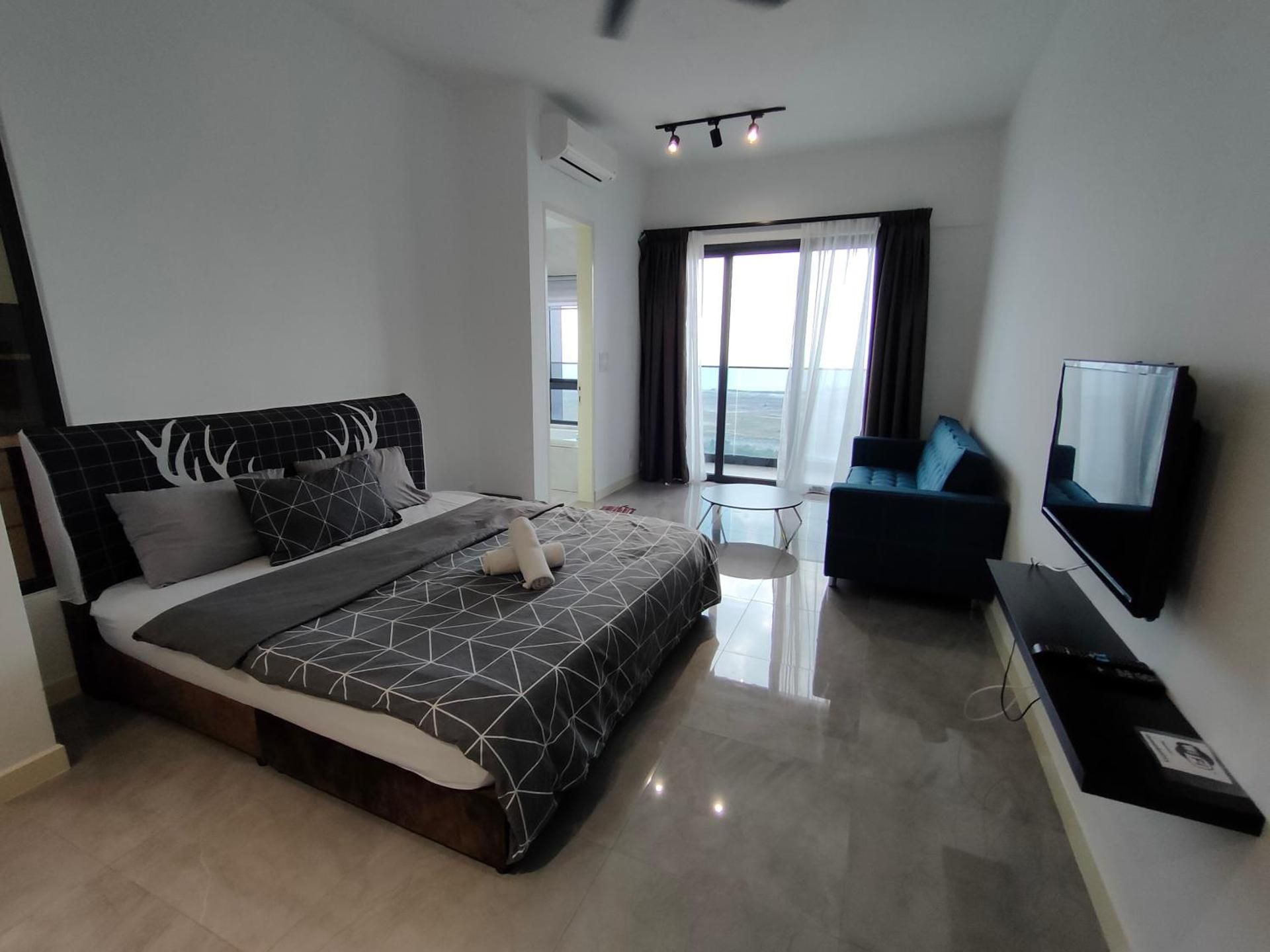 Studio with Sea View