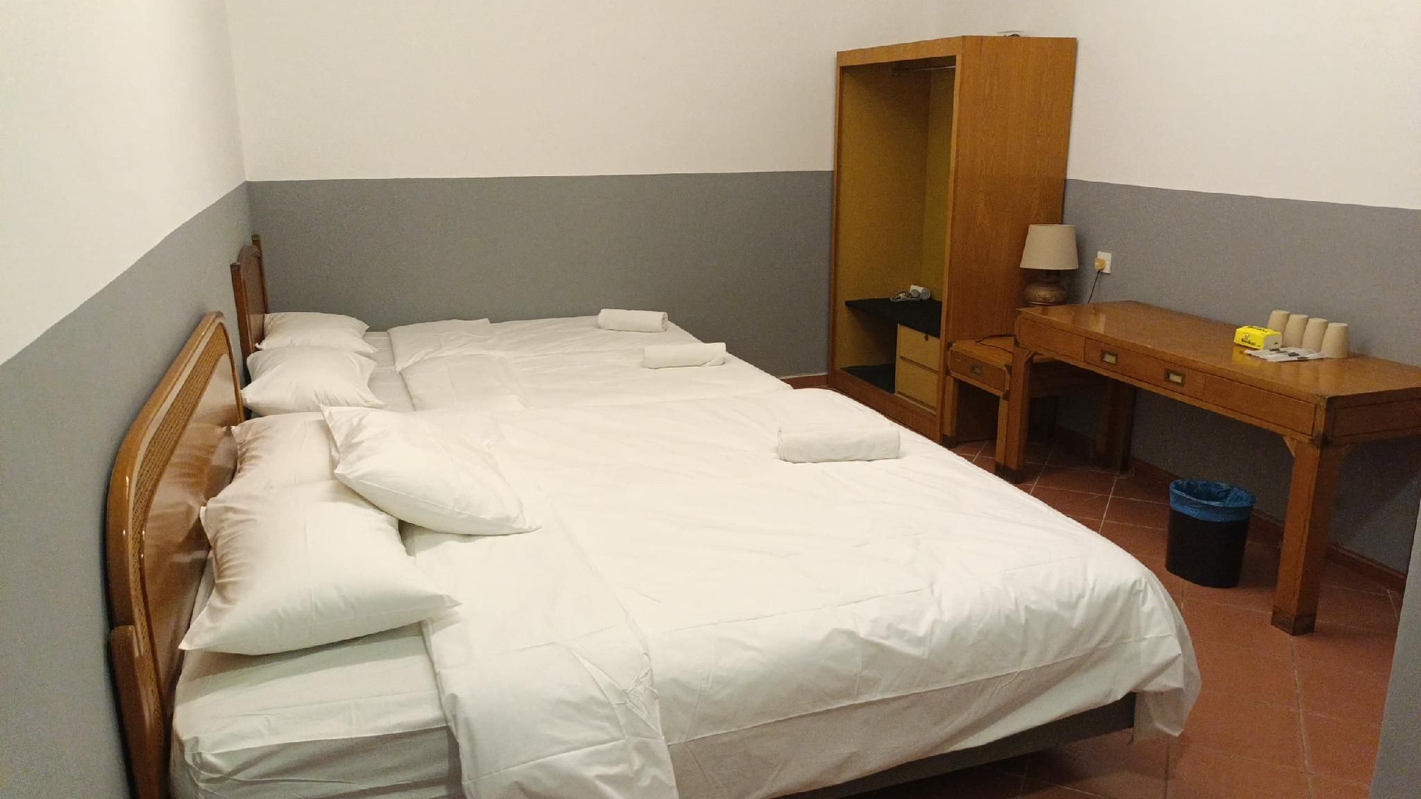 Familia A Room