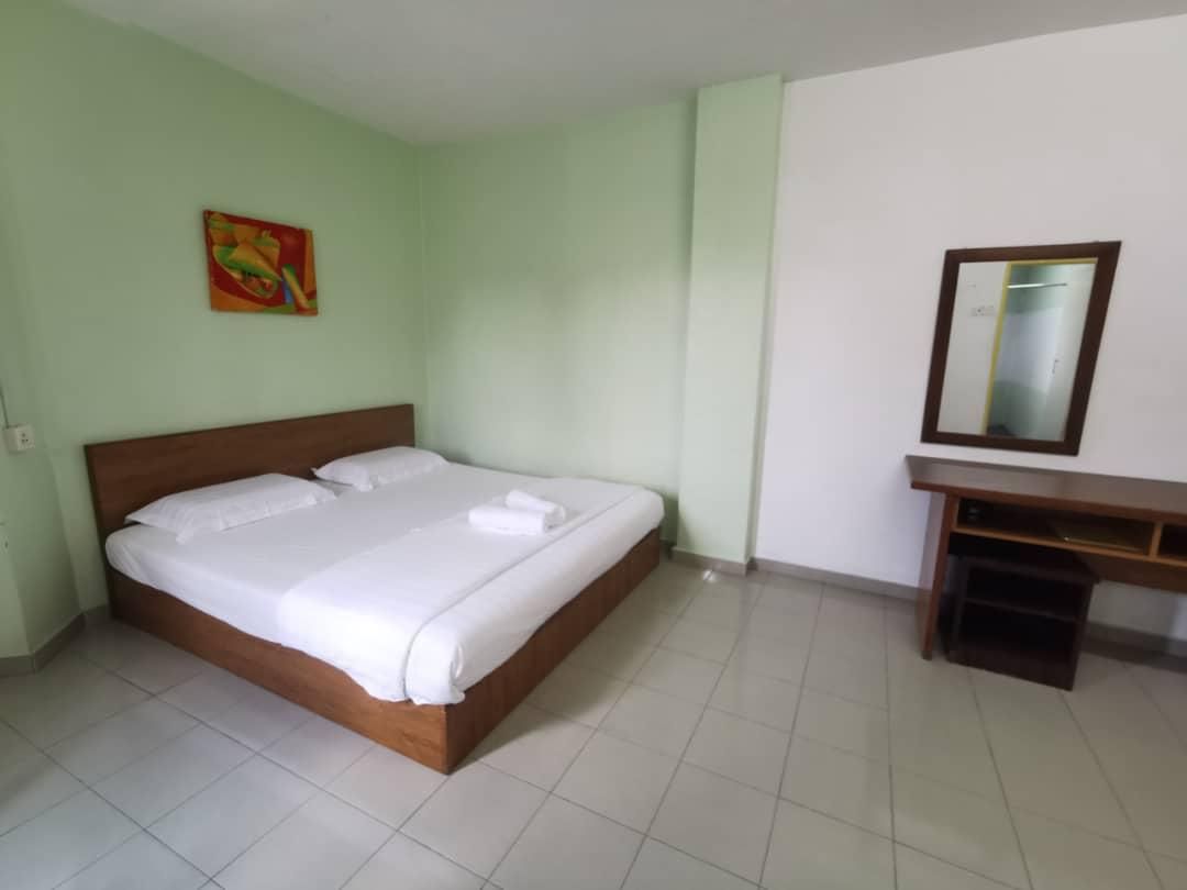 Rumah Tumpangan Abby Standard King 3