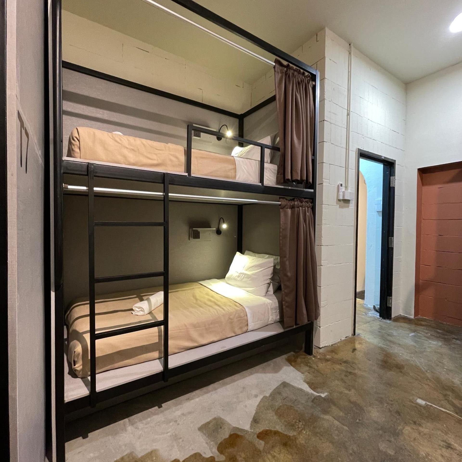 Bed in 6-Bed Mixed Dormitory Room