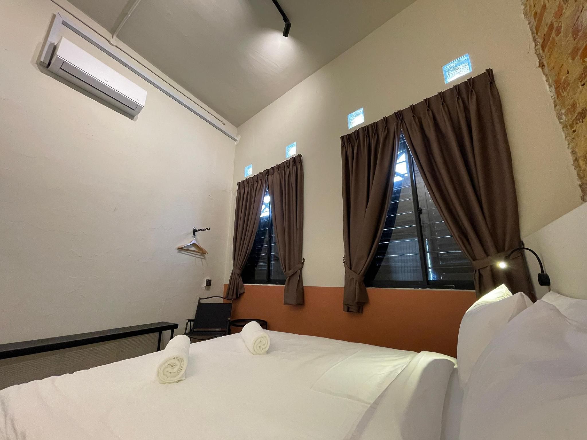 Miner's House @ Ipoh  Triple Share with Shared Bathroom 3