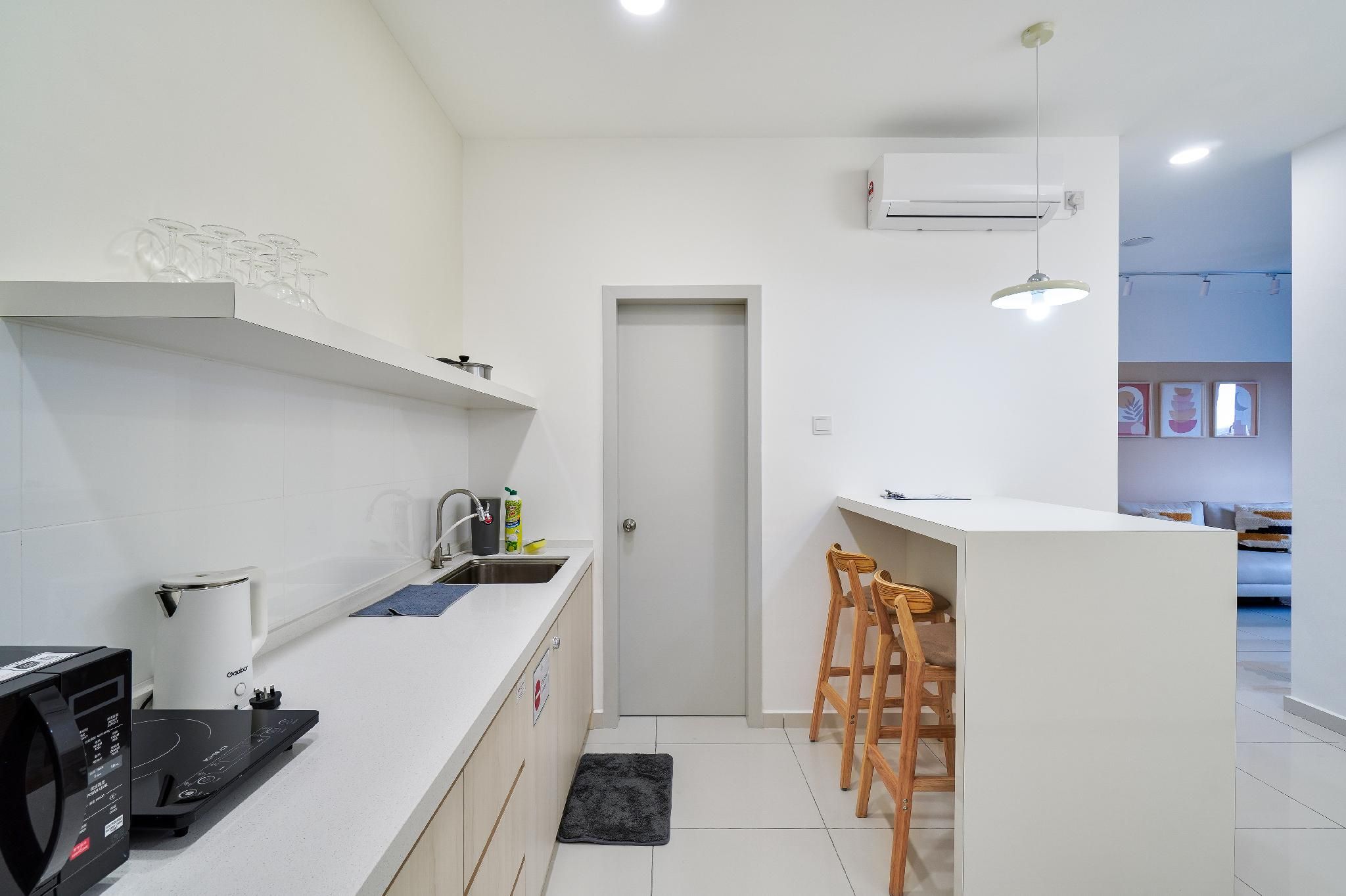 2 Bedroom 2 room Suite