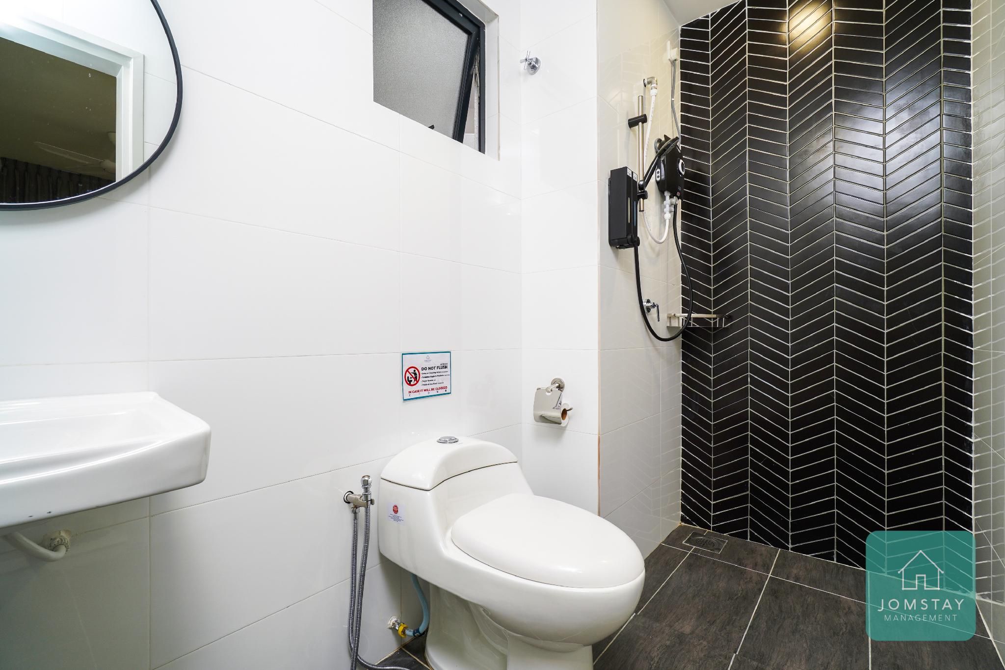 2 Bedroom - 2 Bath Suite