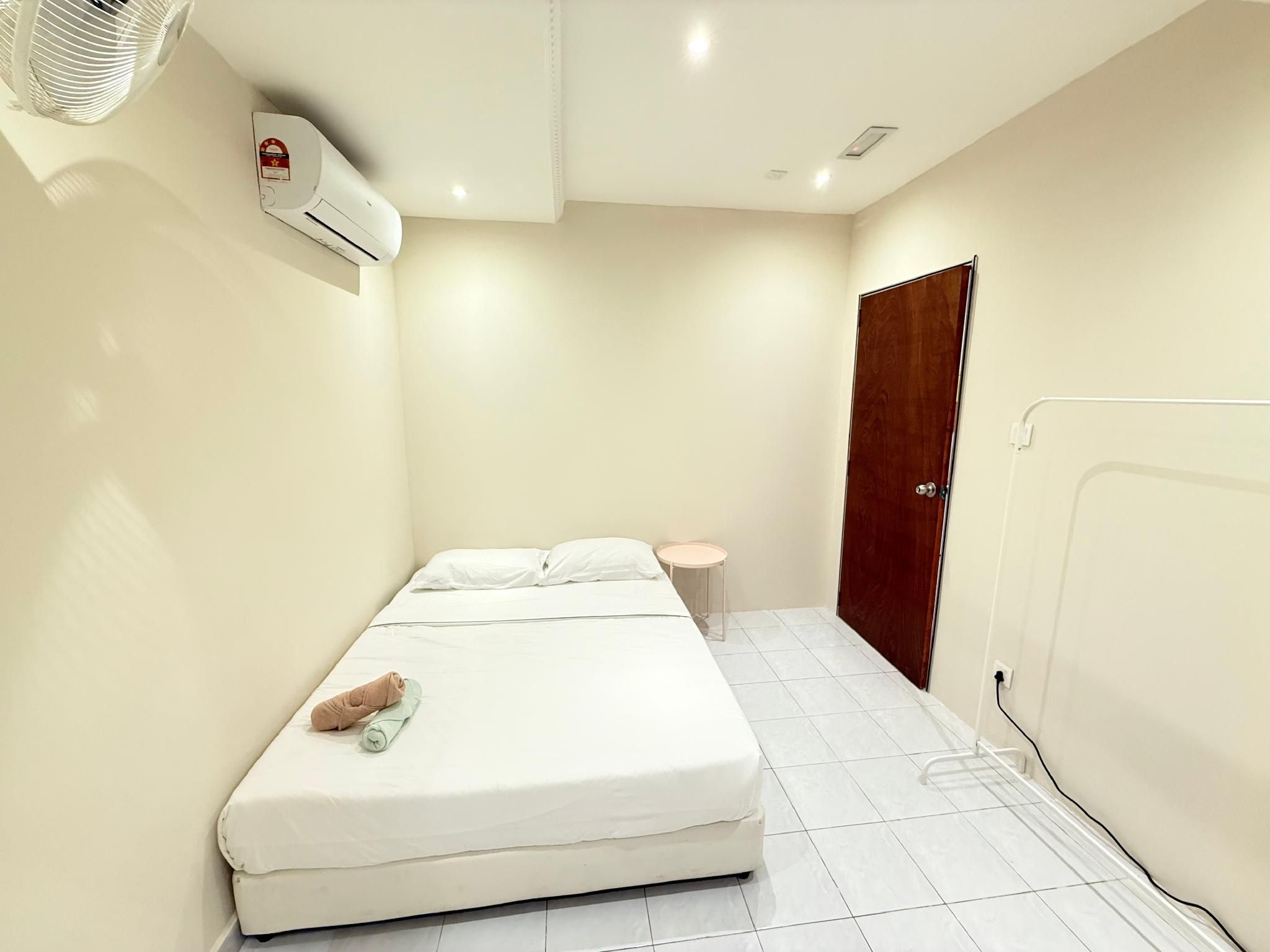 Double shared bathroom