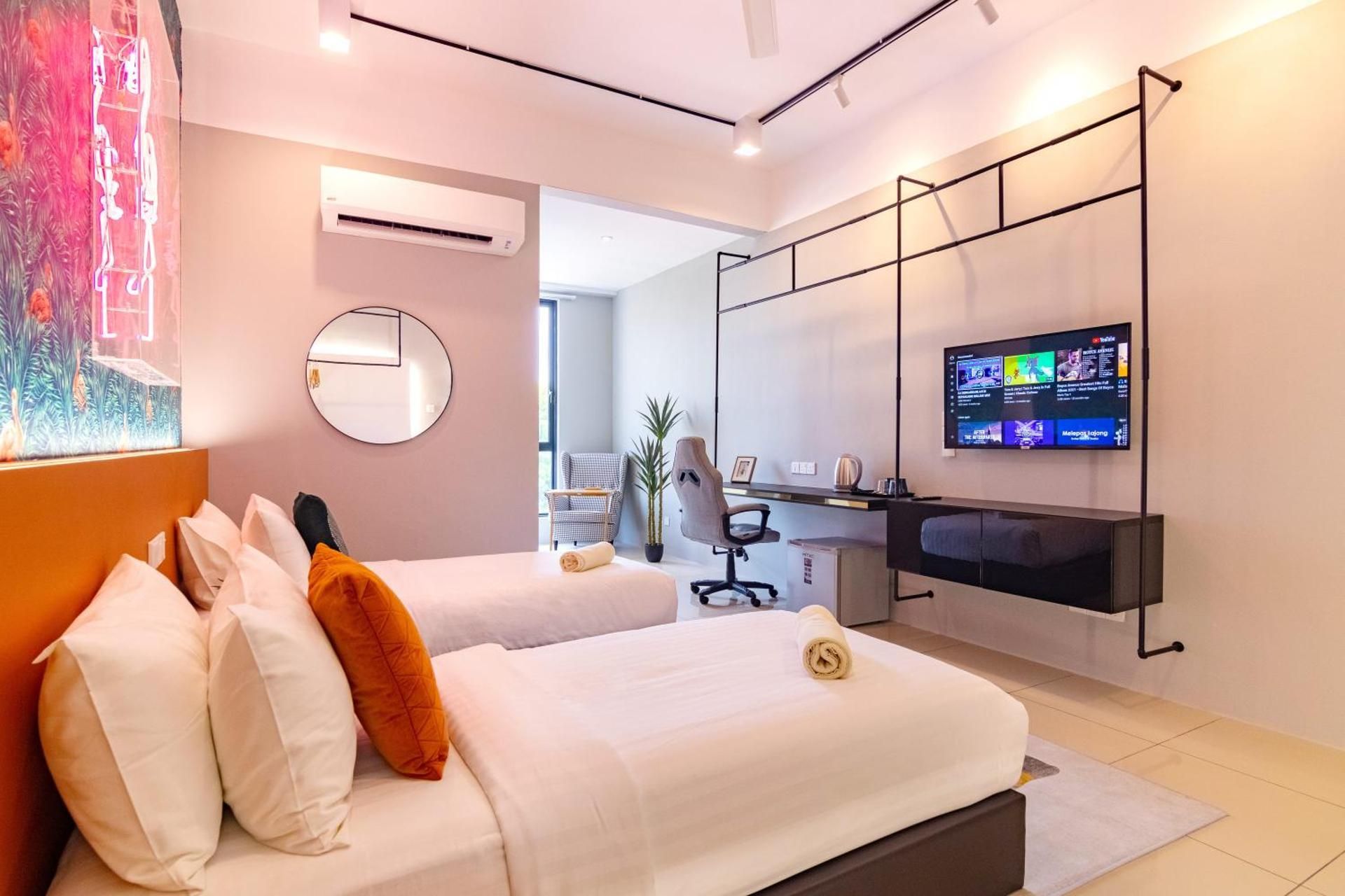 Superior Twin Room