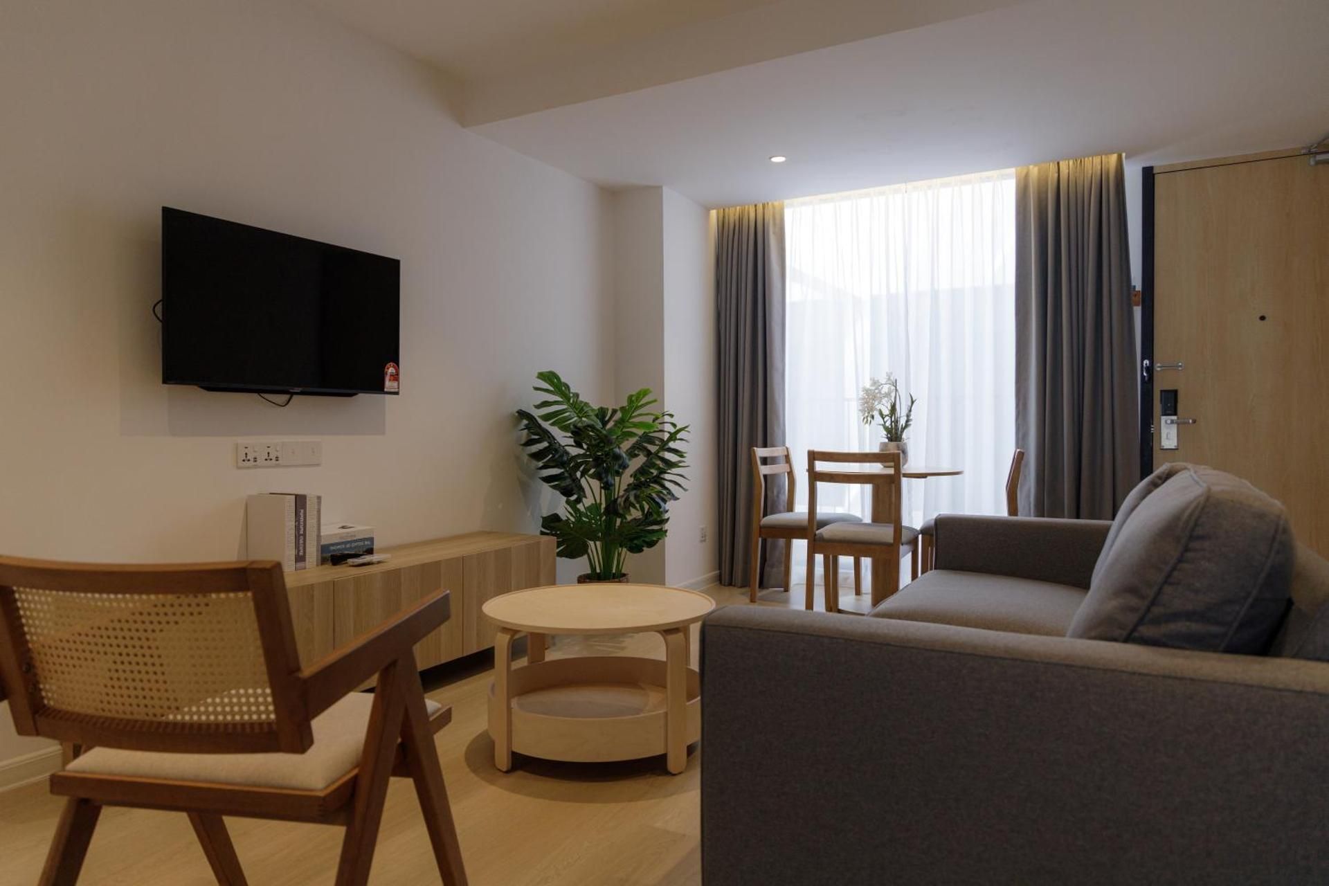 2 Bedroom Suite - 6 Person