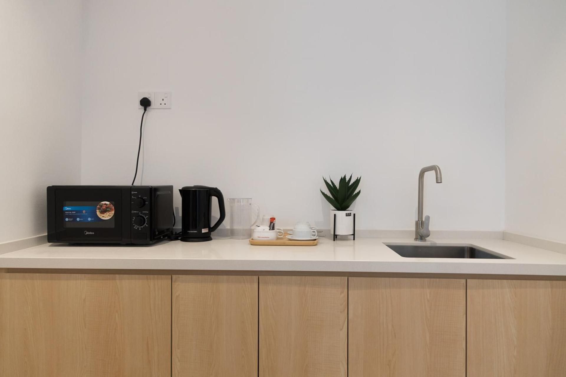 2 Bedroom Suite - 6 Person