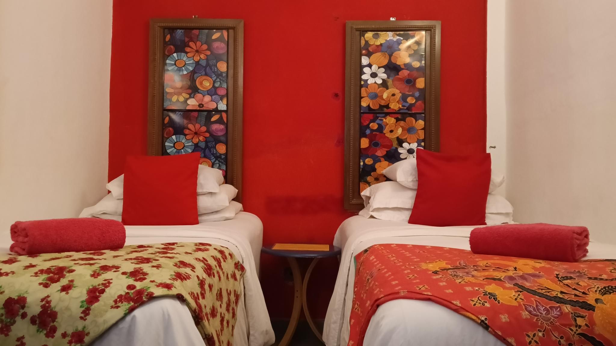 Twin Bed Room
