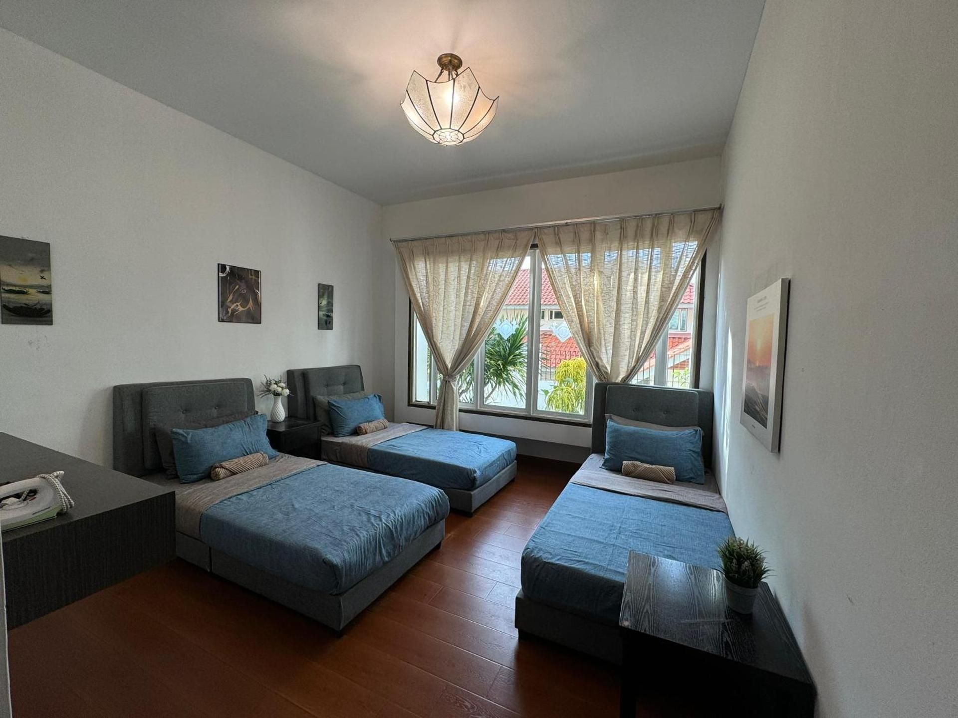 Triple Room with Private Bathroom