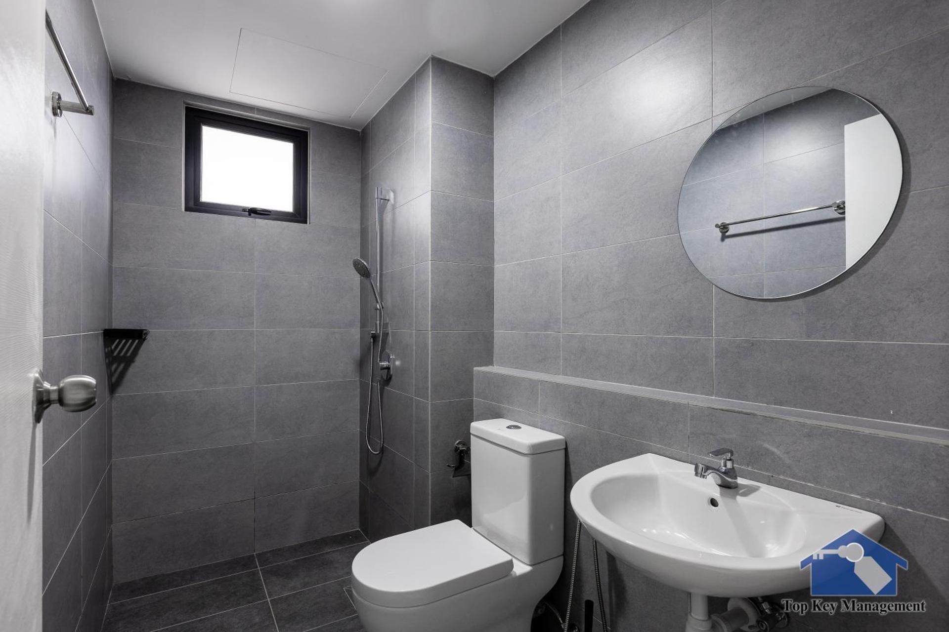 One-Bedroom Apartment with City View