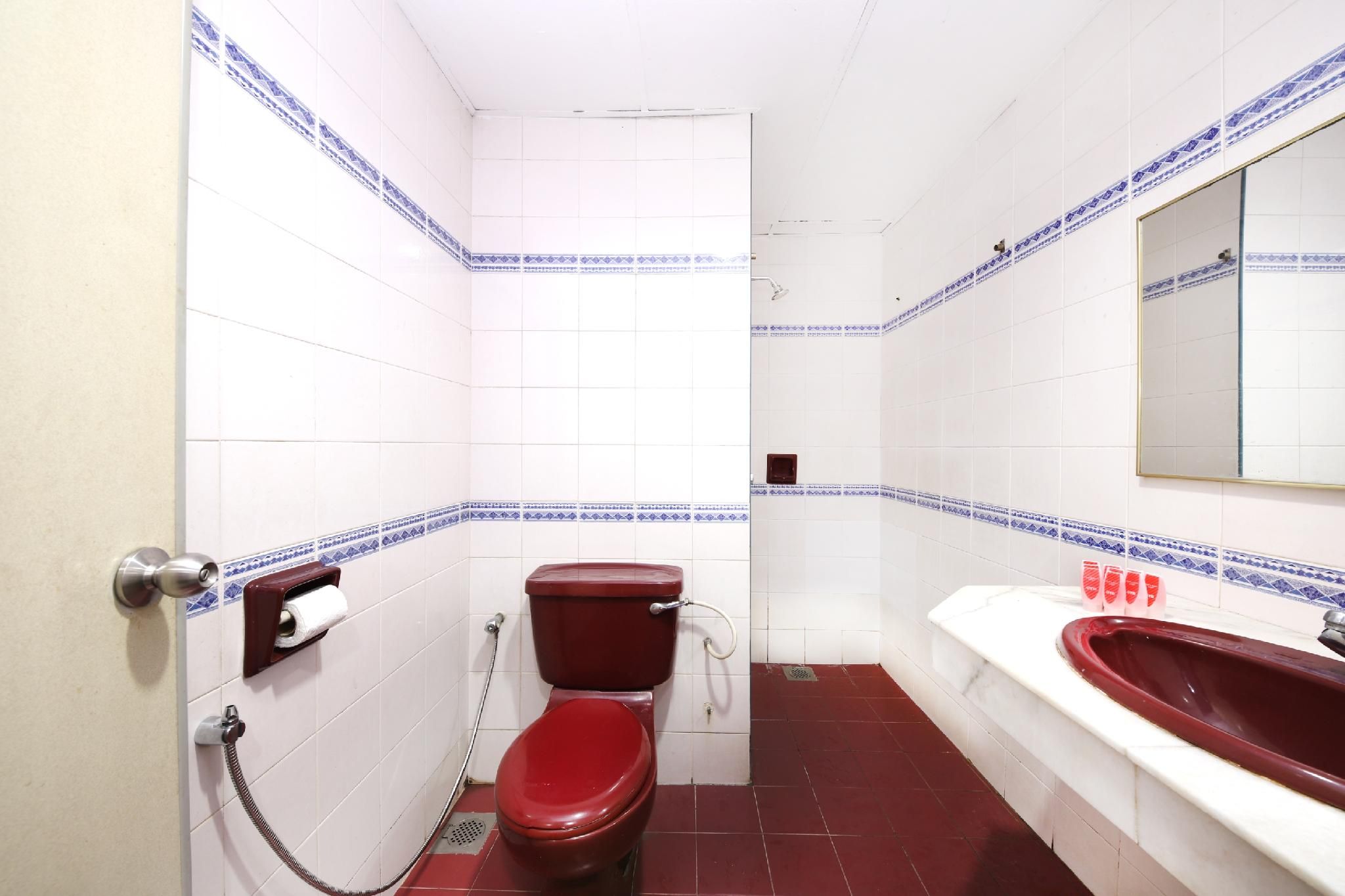 Super OYO 473 Comfort Hotel 2 Standard Twin 2