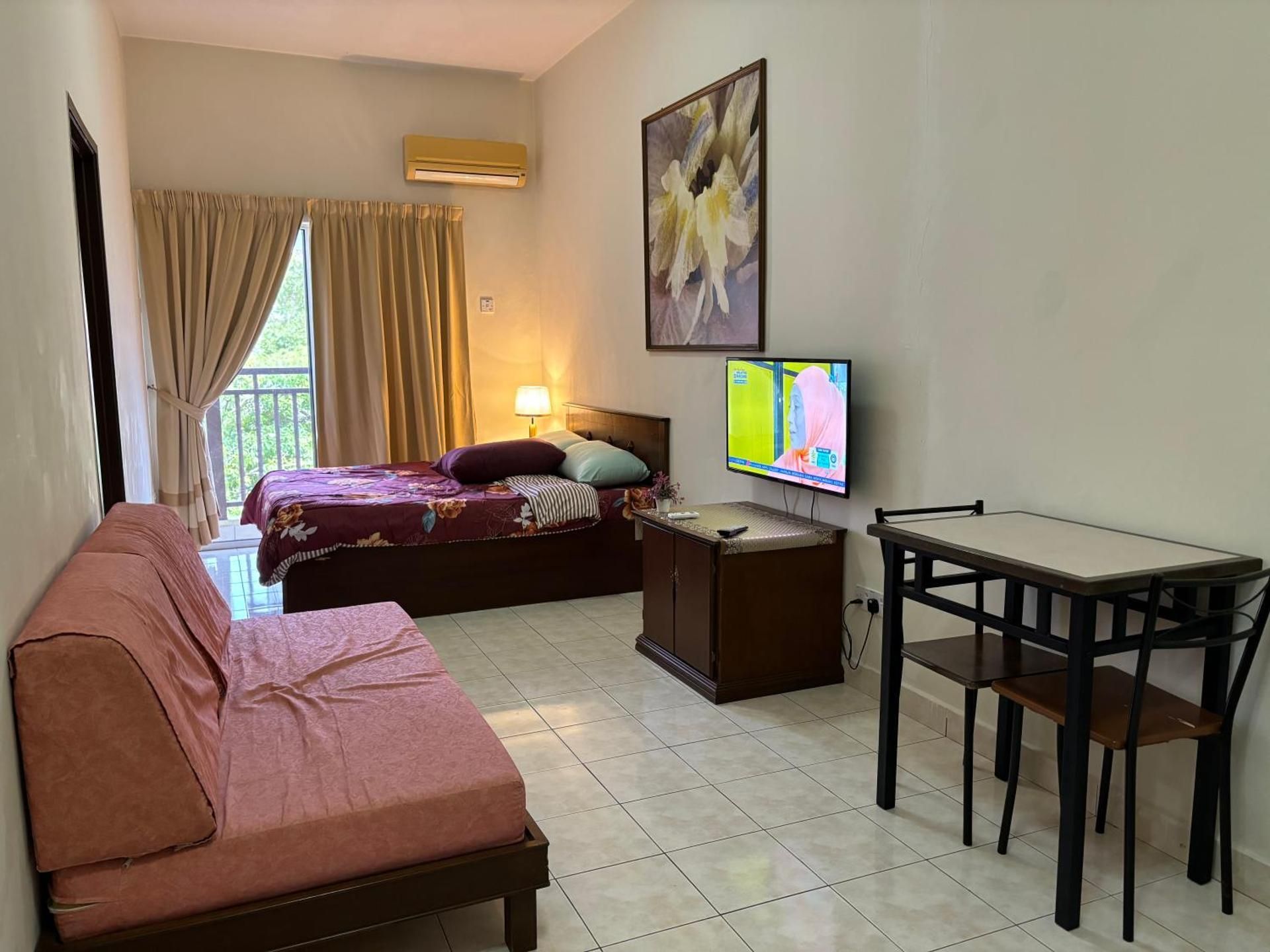 One-Bedroom Apartment