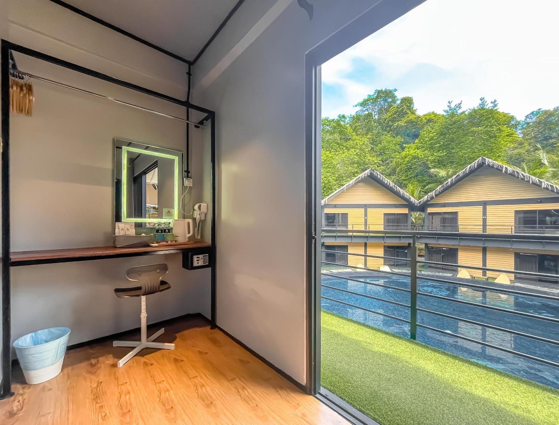 Double Room with Pool View