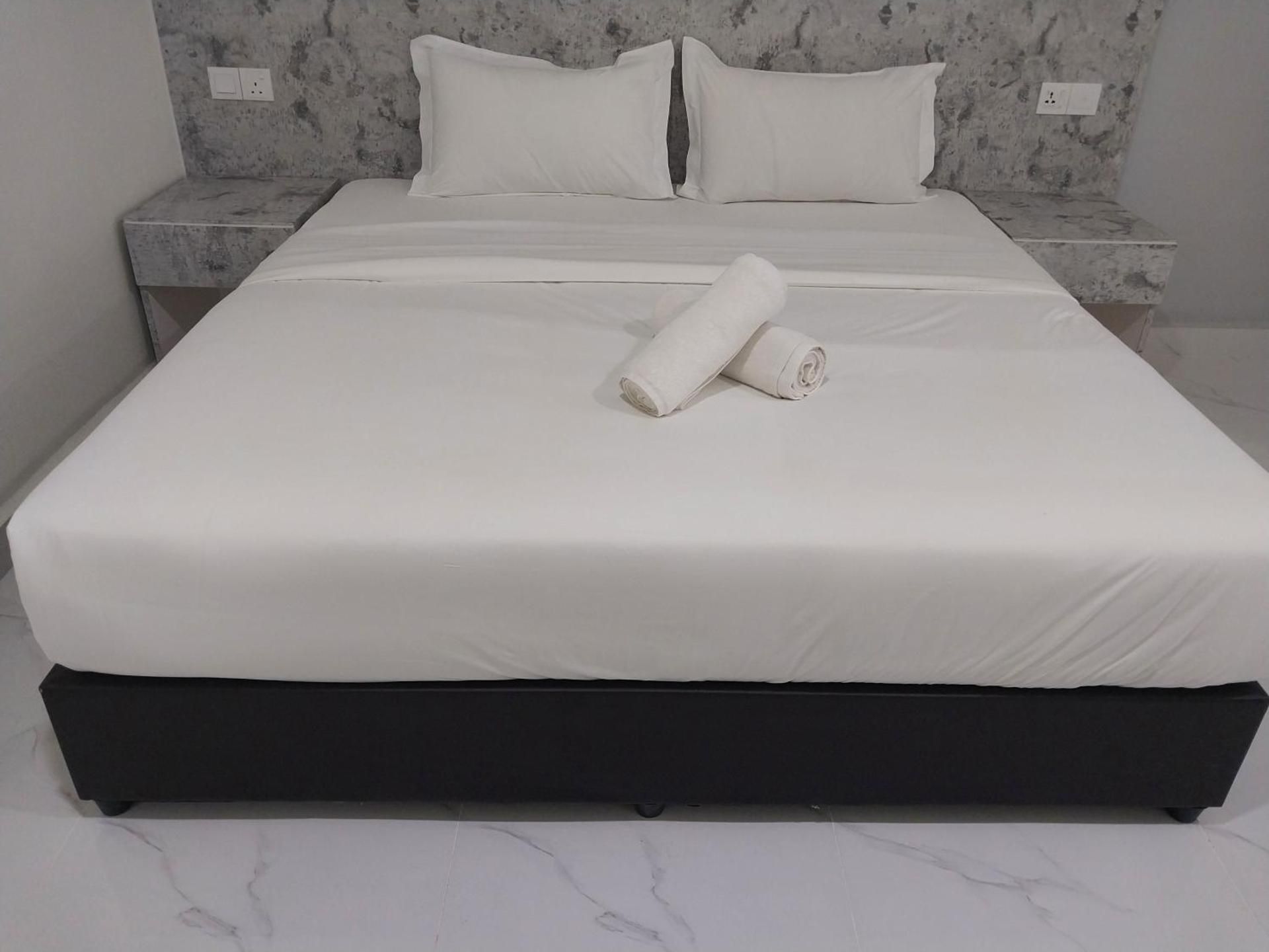 King Room with Pool View