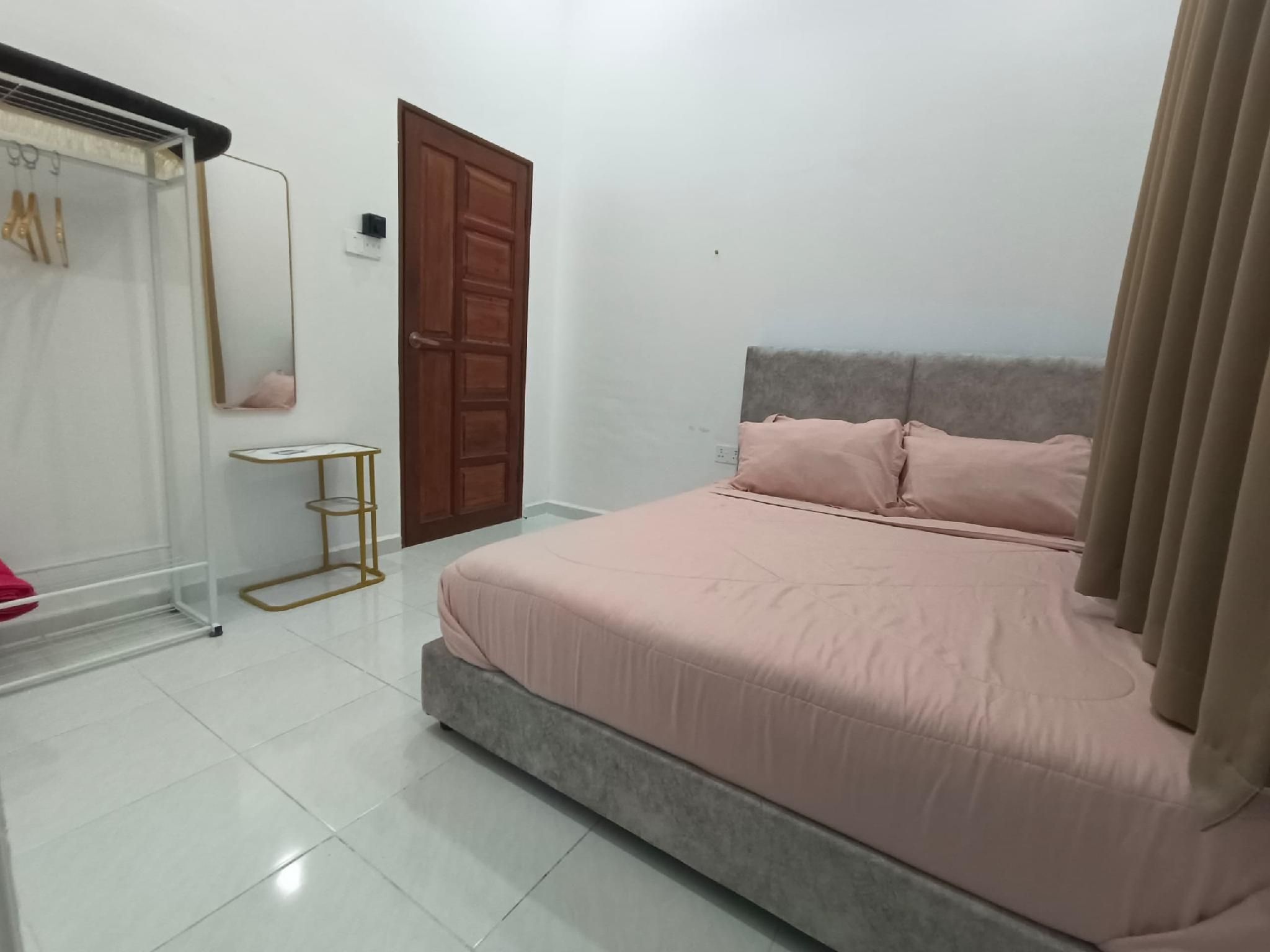 2 Bedroom