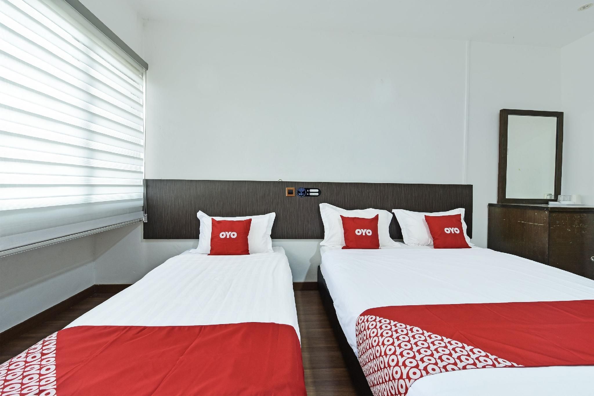 Hotel O Mini Indah Deluxe Triple 3