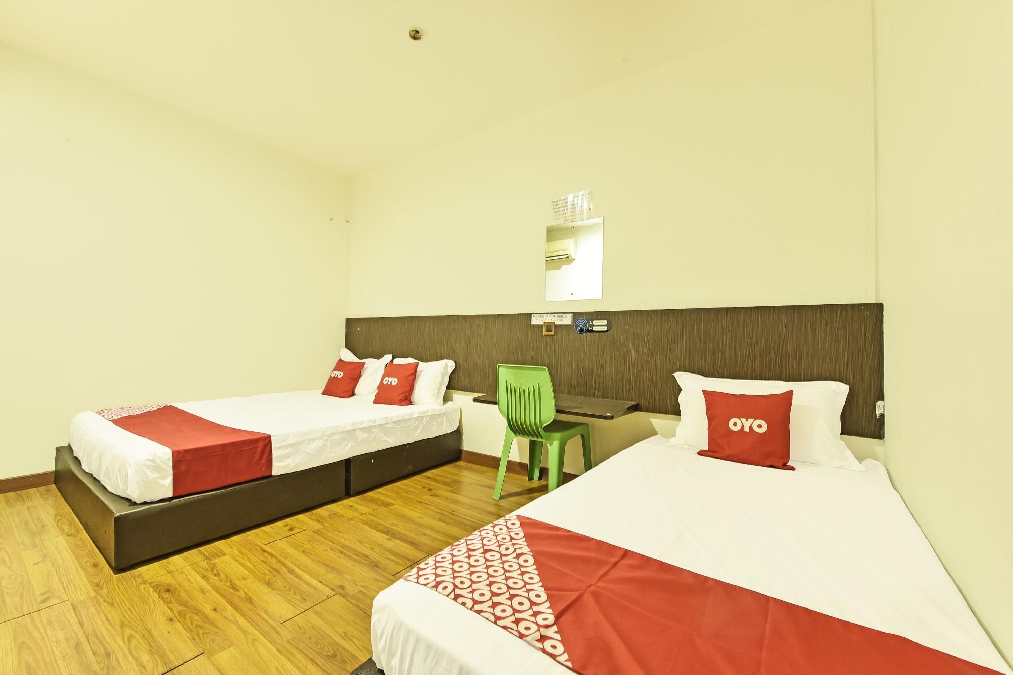 Hotel O Mini Indah Saver Triple Room