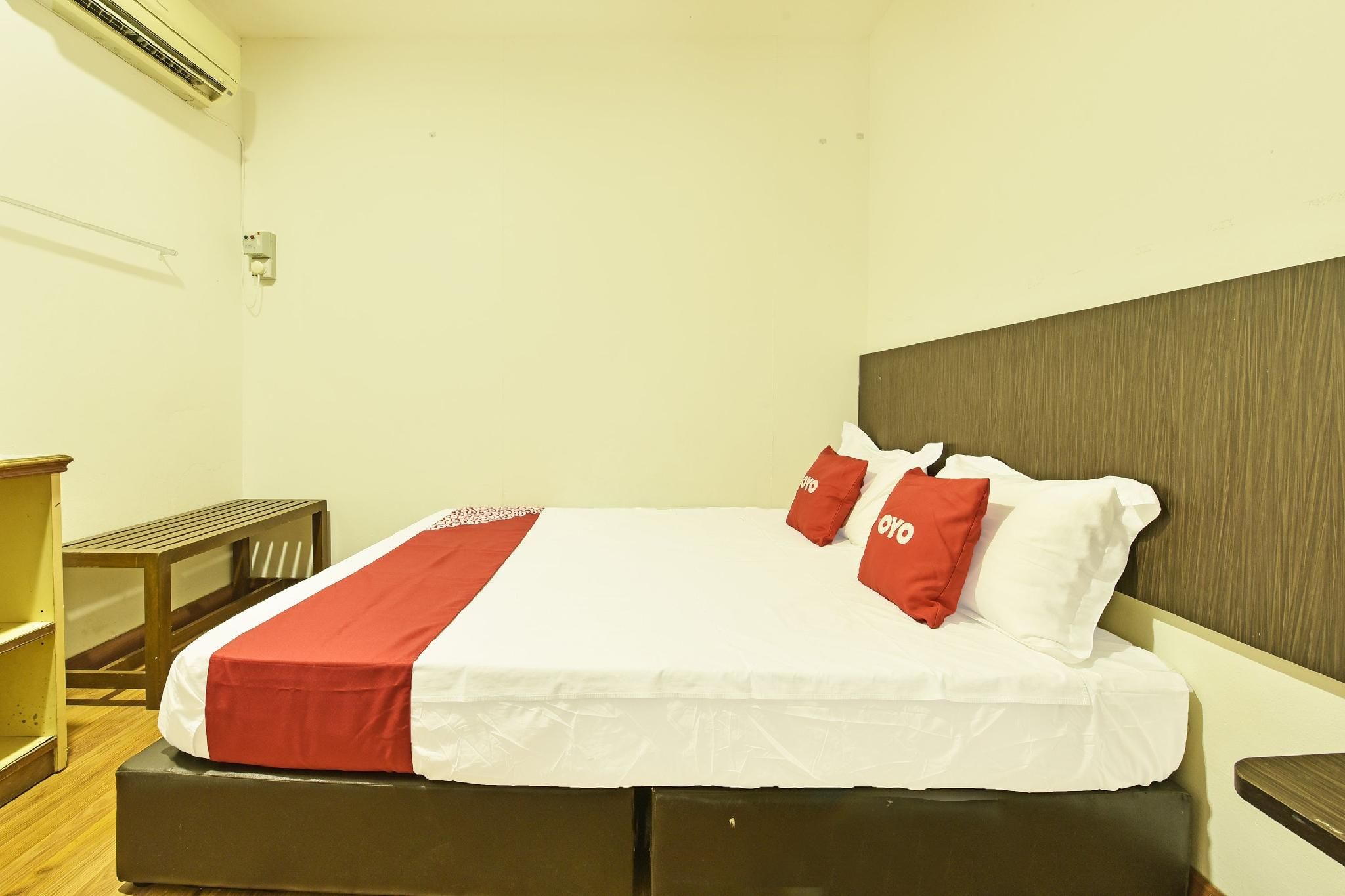 Hotel O Mini Indah Saver Triple Room 3