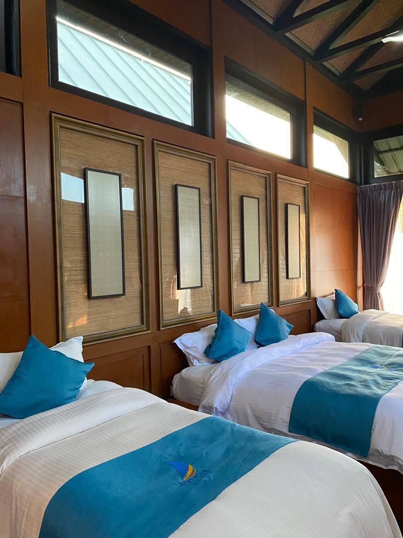 Royal Family Suite