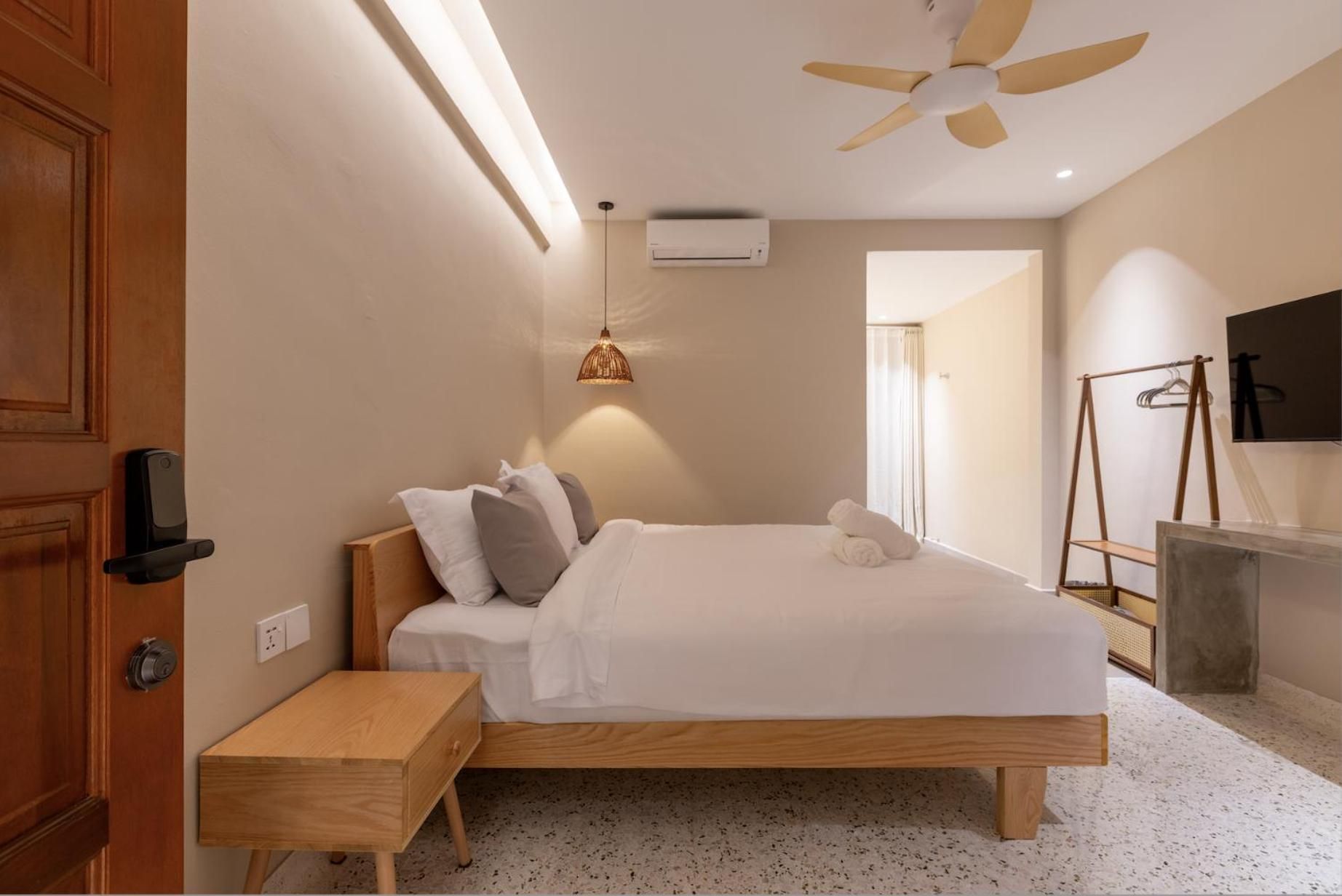King Room with Pool View