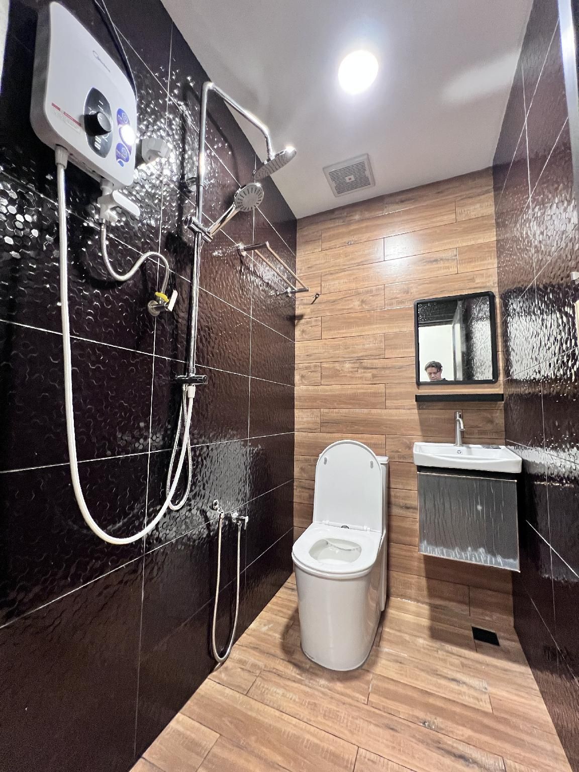 11 Lodge Teluk Cempedak Junior Suite with King Bed 2