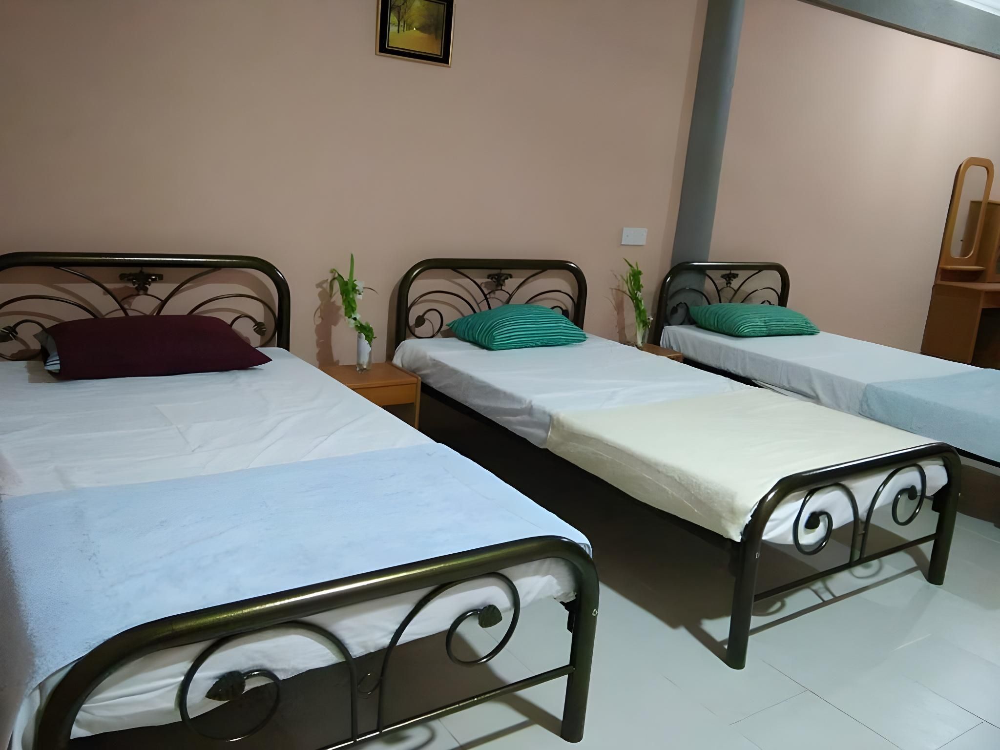 Budget Triple Room