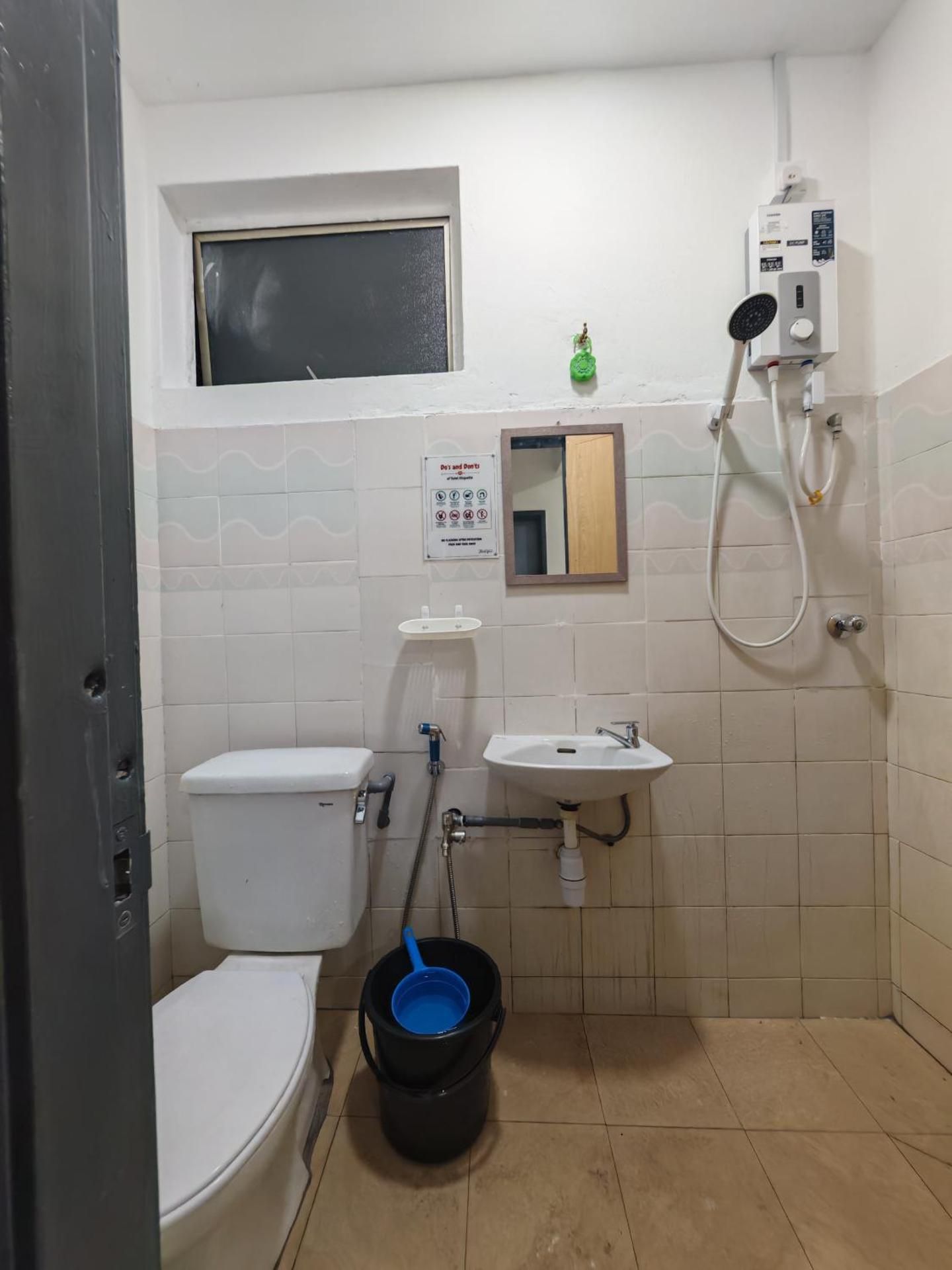 Single Room with Shared Bathroom