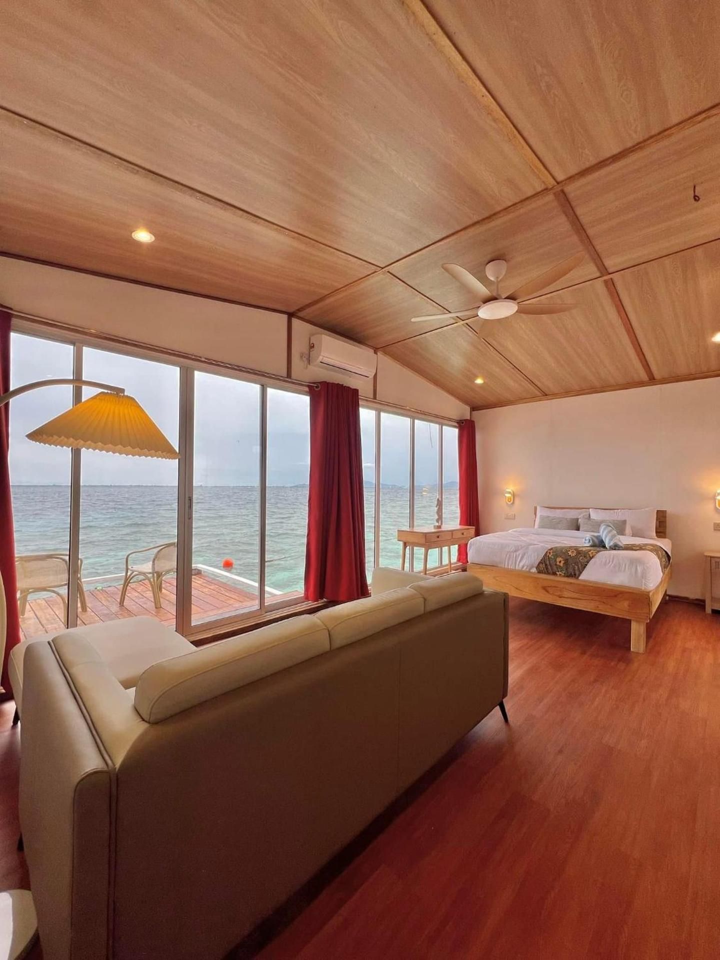Deluxe Double Room with Sea View