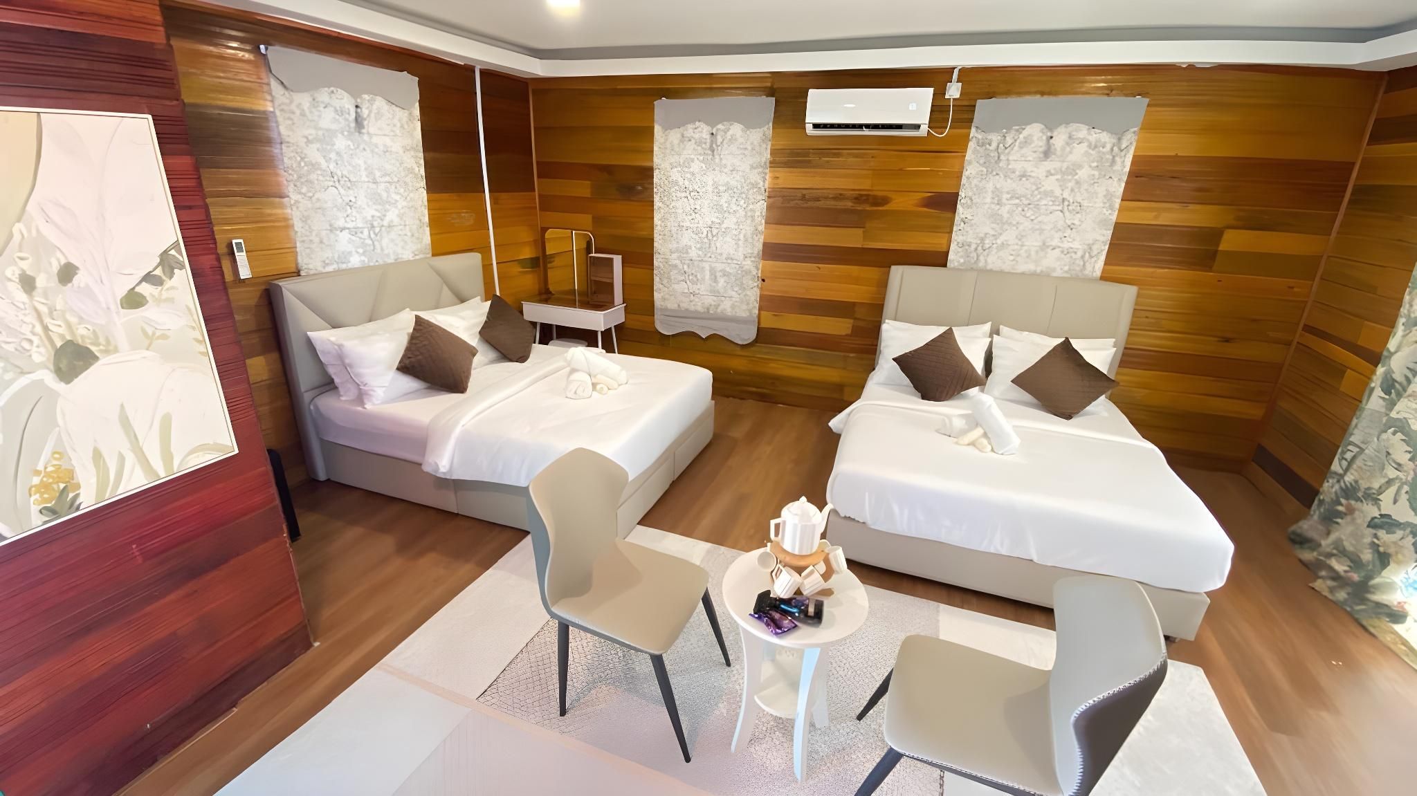 BLUE OCEAN RESORT Deluxe Double or Twin 2