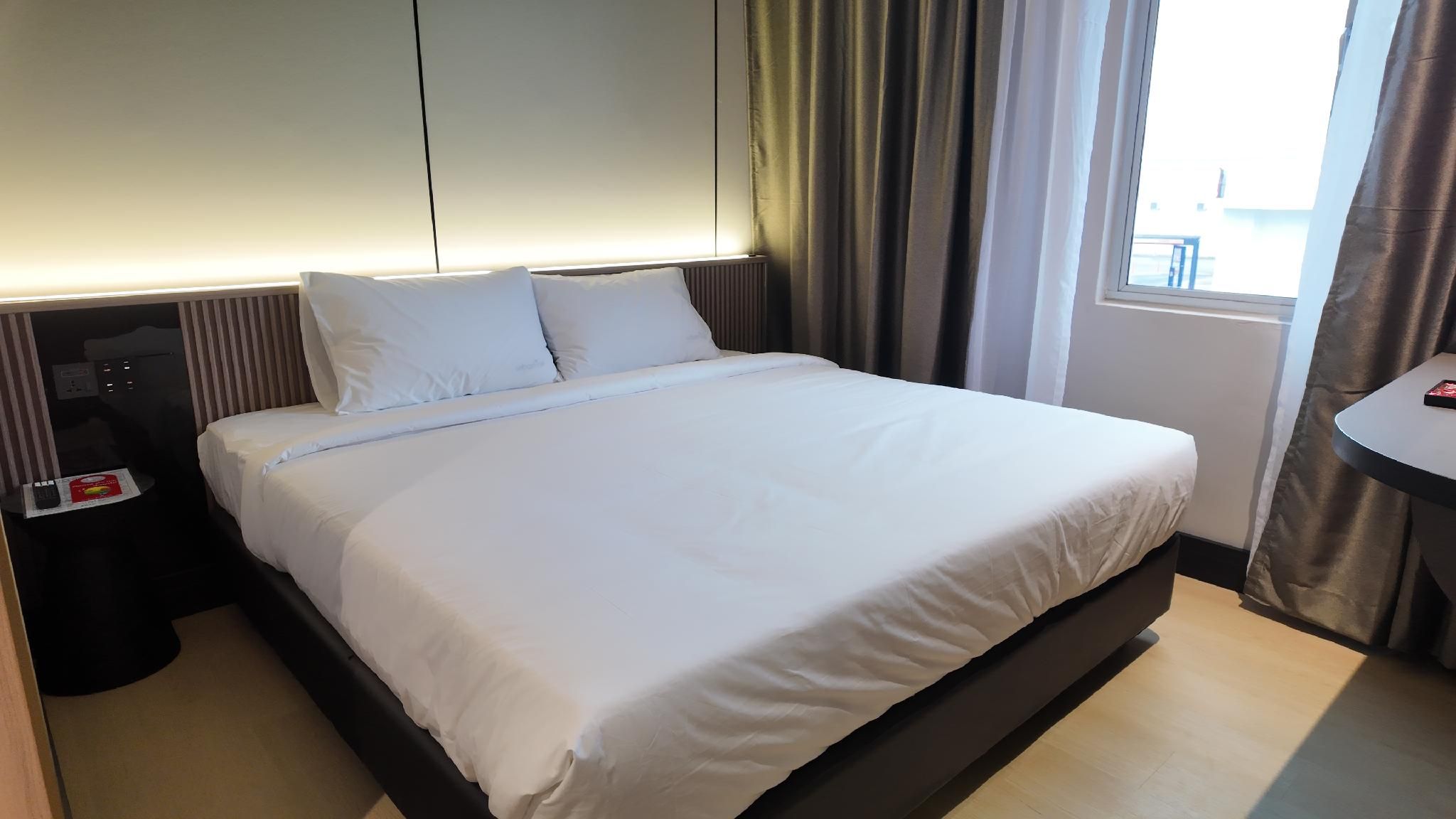 Urban Inn, Cengal Jaya Deluxe King 2
