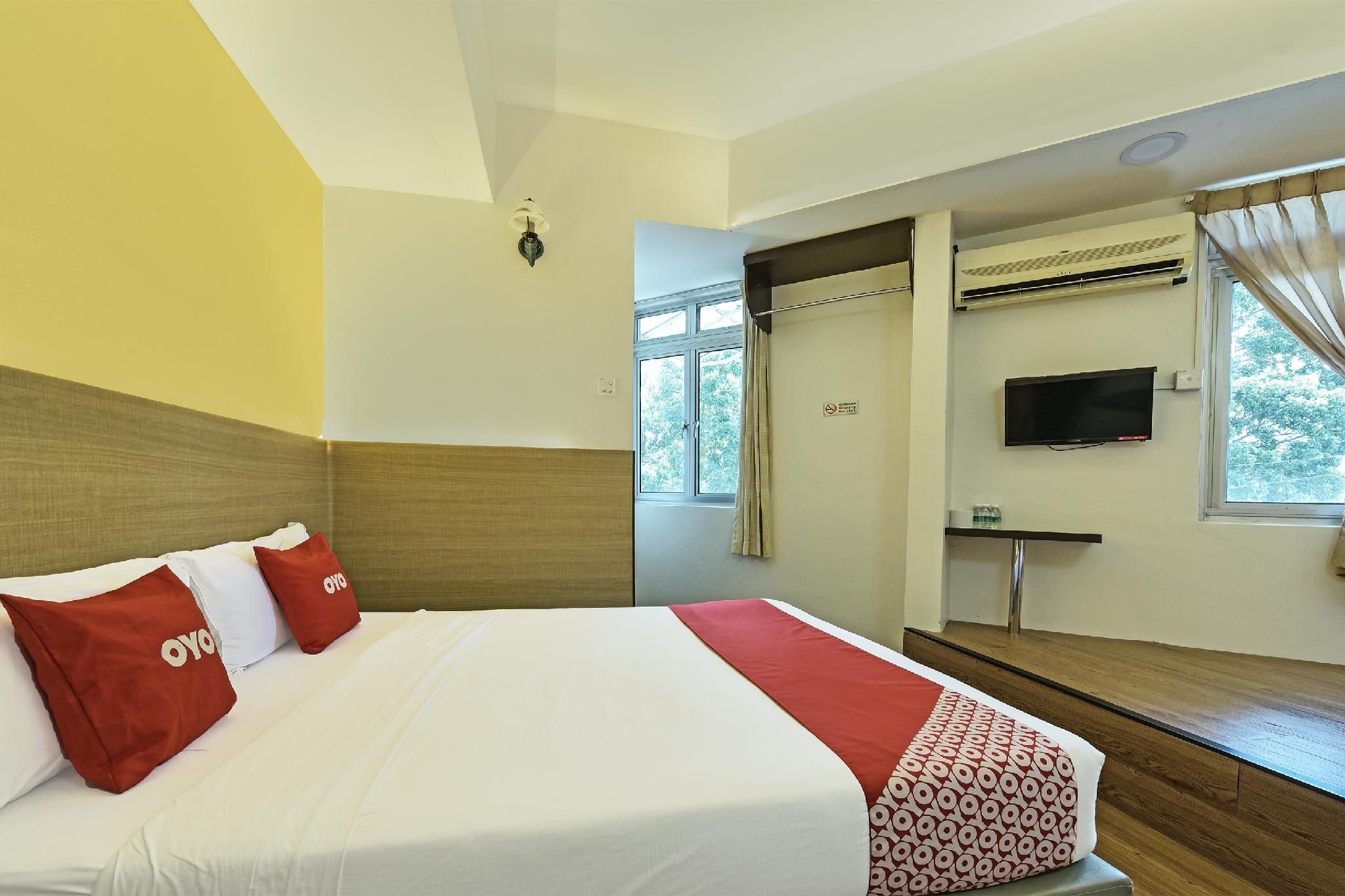 Hotel O De Perdana Hill Suite Triple Room