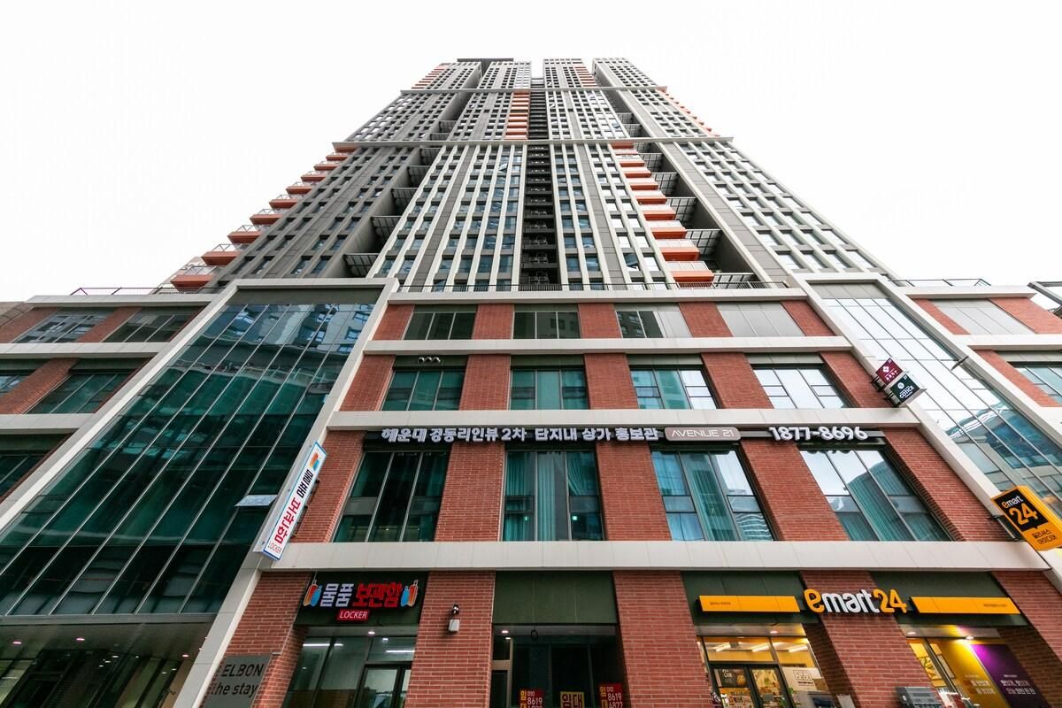 High-floor accommodation with a view - 18-Pyeong