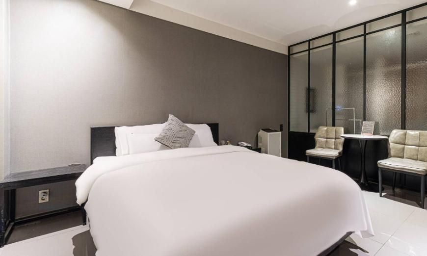 3S Hotel Sorae Port Double Room