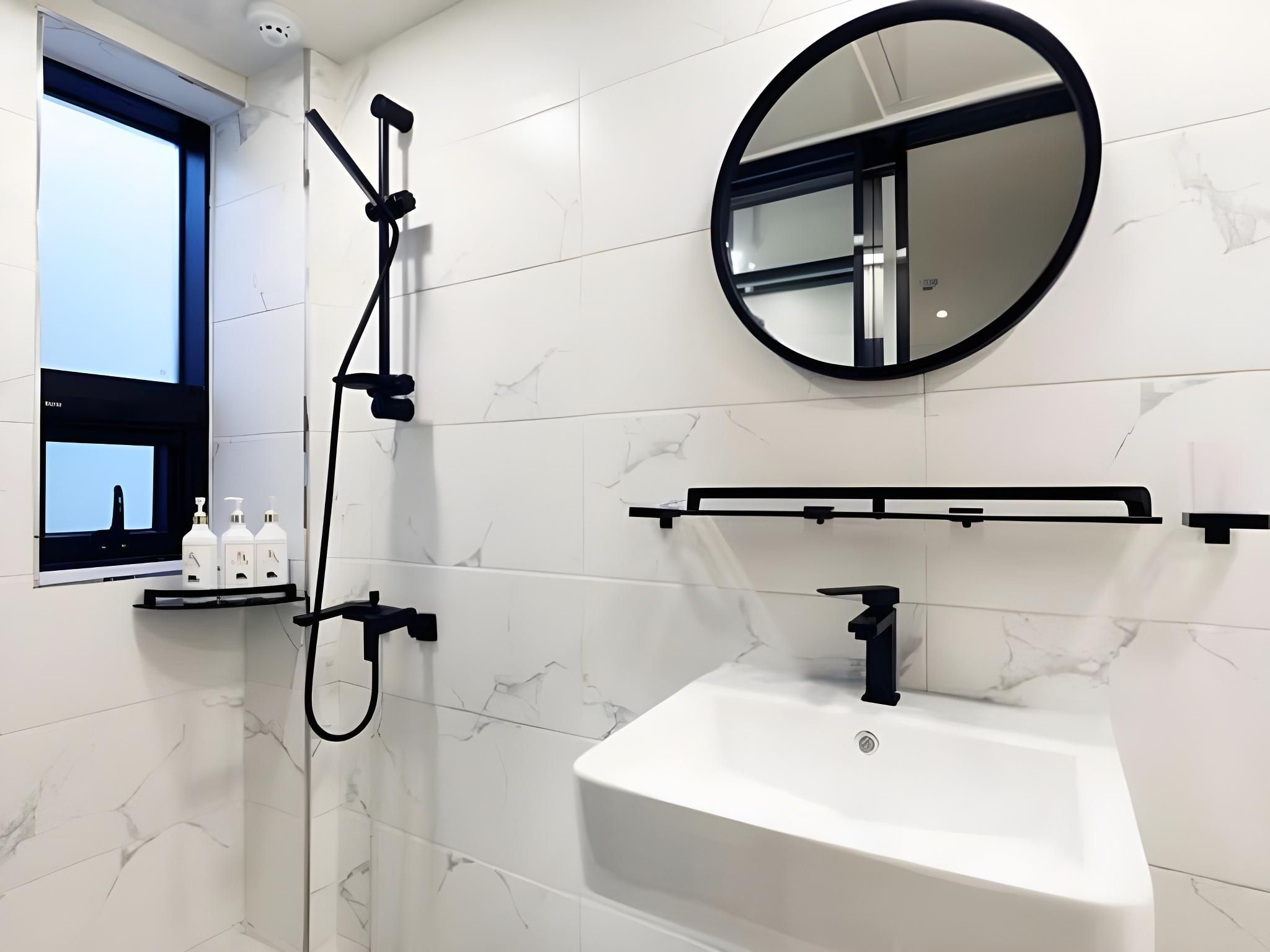 Standard 2PC - Check-In Sun-Fri 3PM, Sat 6PM