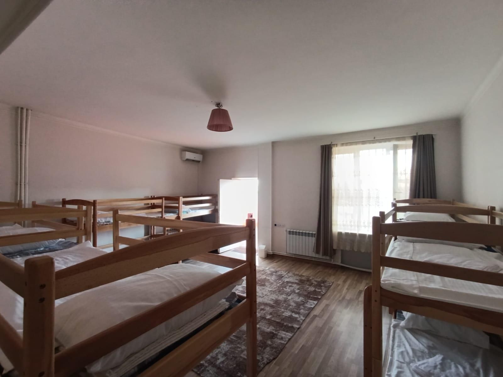 Mixed Dormitory - 6 Bunk Beds