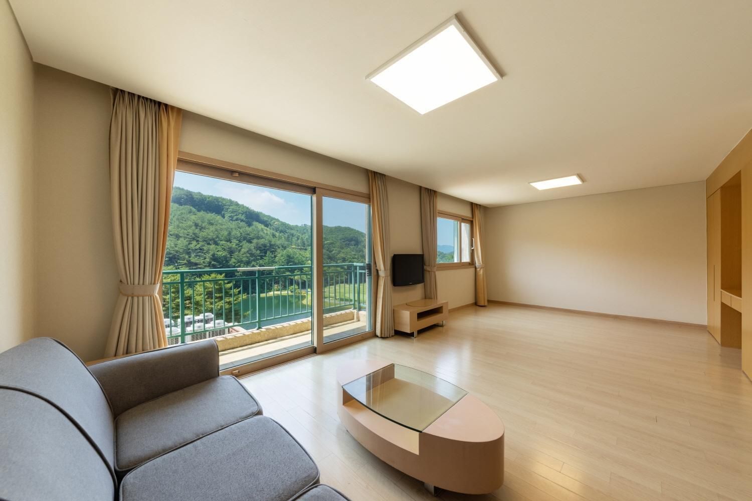 25PY Ondol (Studio Type / Non-cooking Room)