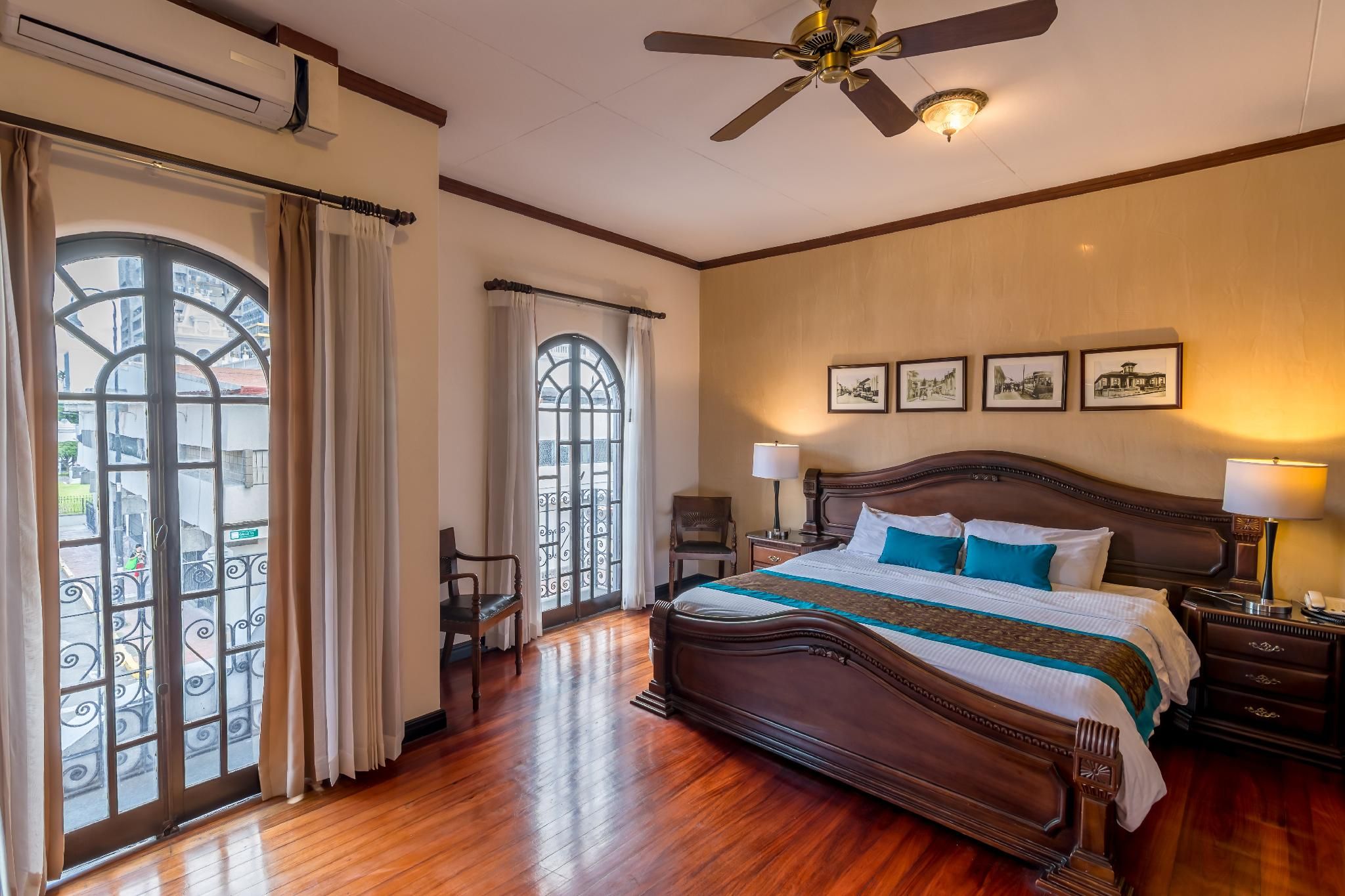 Hotel Colonial Junior Suite