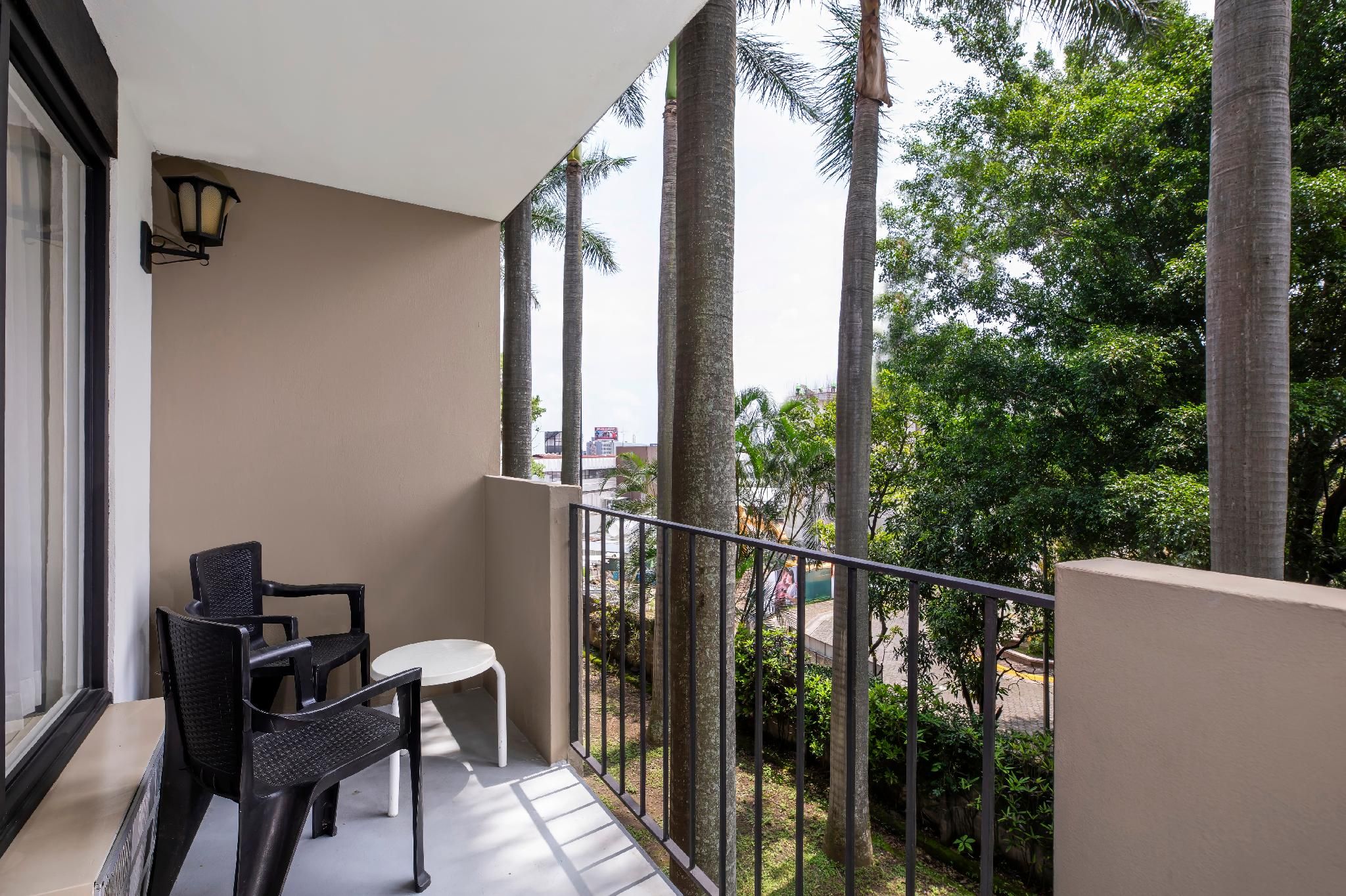 Irazu Hotel & Studios Standard, King or Twin, Garden View 2