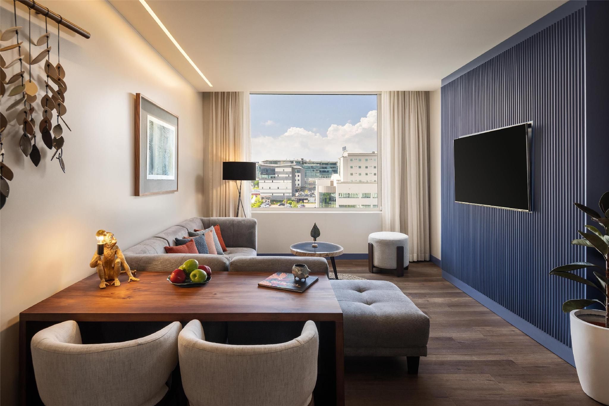 King Suite High Floor