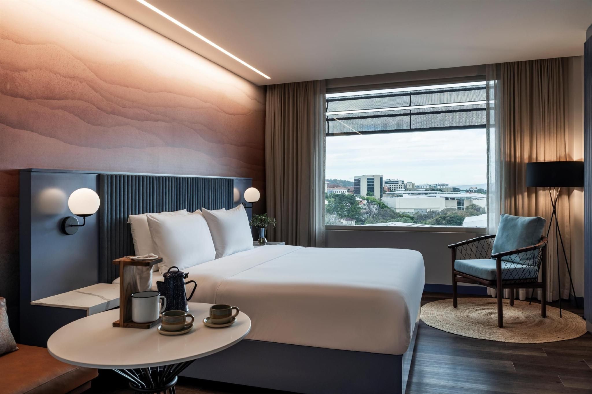 1 King Bed High Floor View