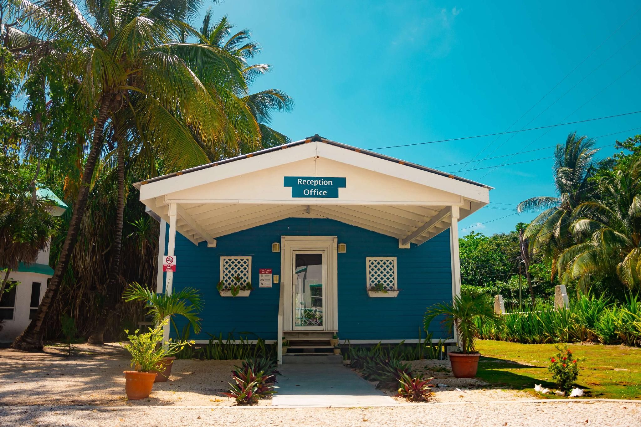 Best Western Grand Baymen Gardens