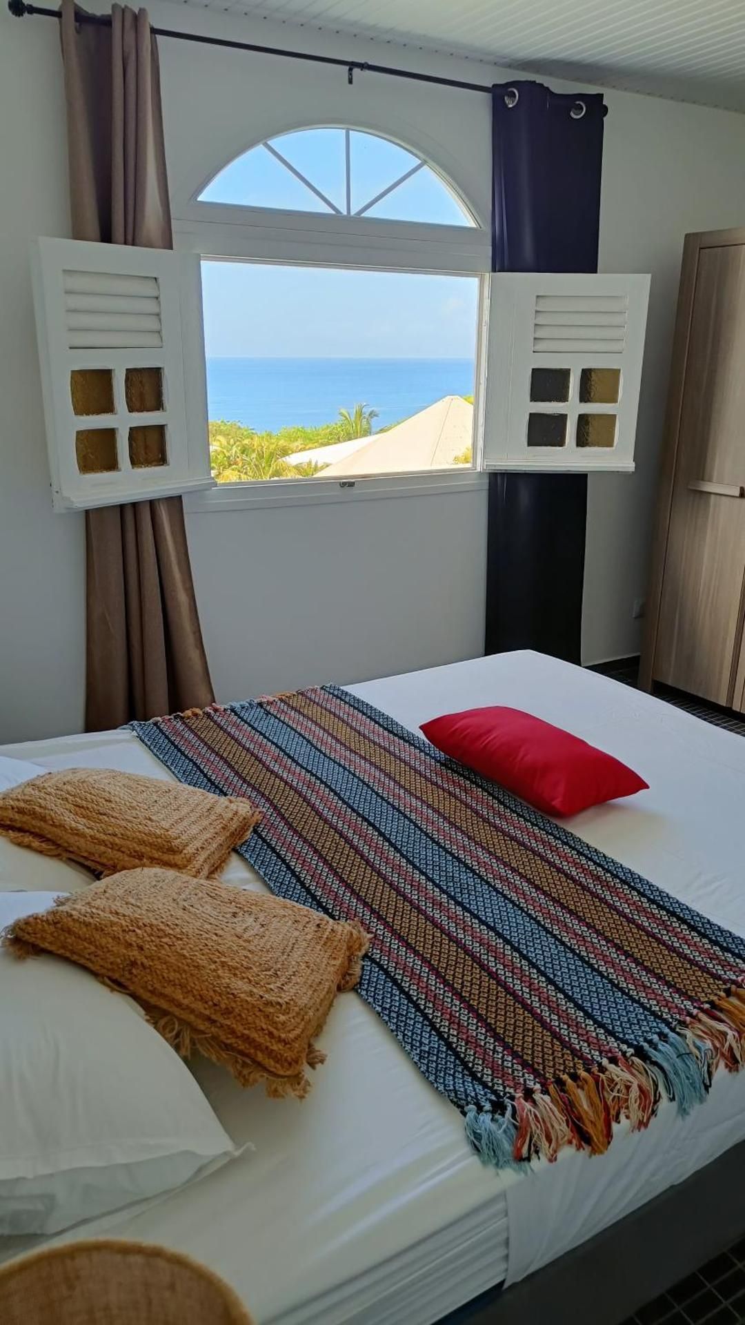 Deluxe Family Suite