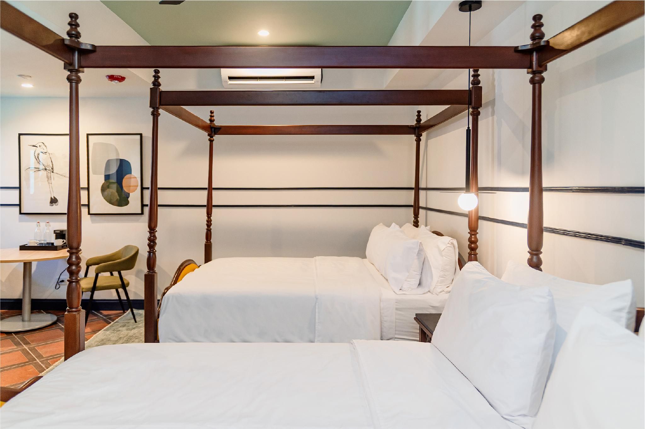 2 Queen Beds One Bedroom Suite