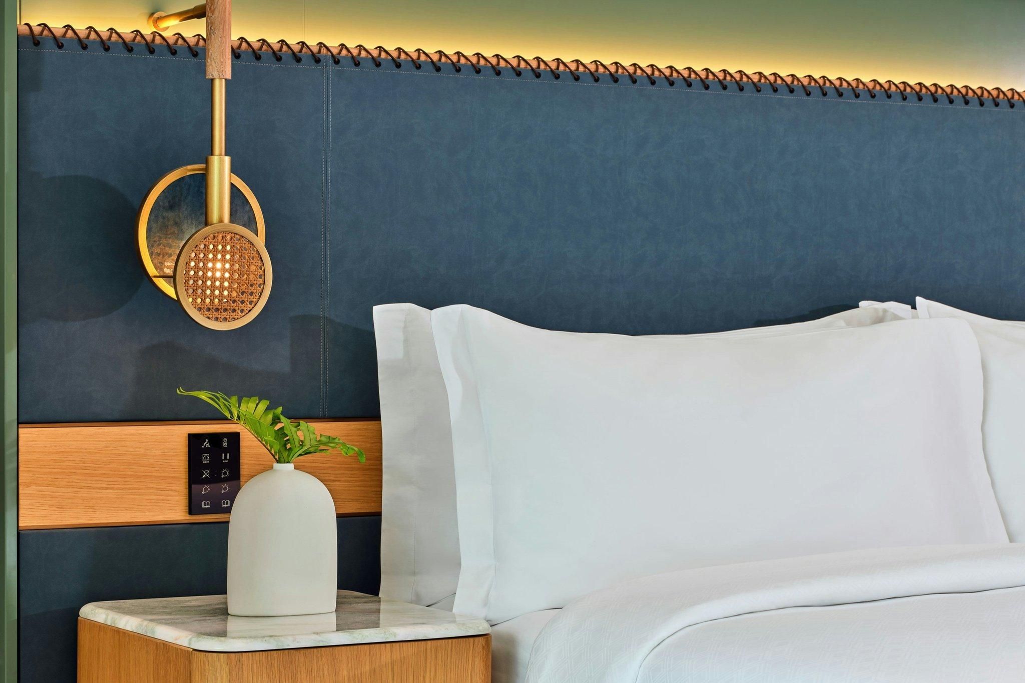 2 Bedroom Presidential Suite, Bedroom 1: 1 King, Bedroom 2: 2 Queen, Ocean view, Balcony