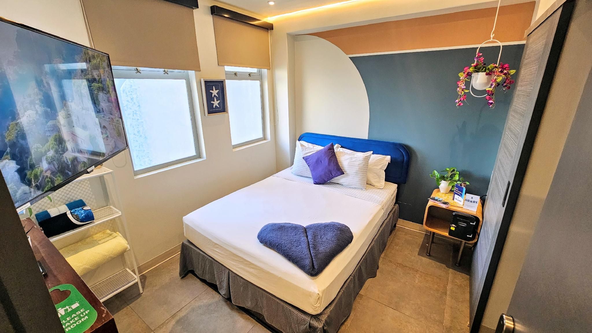 Premier Queen Room