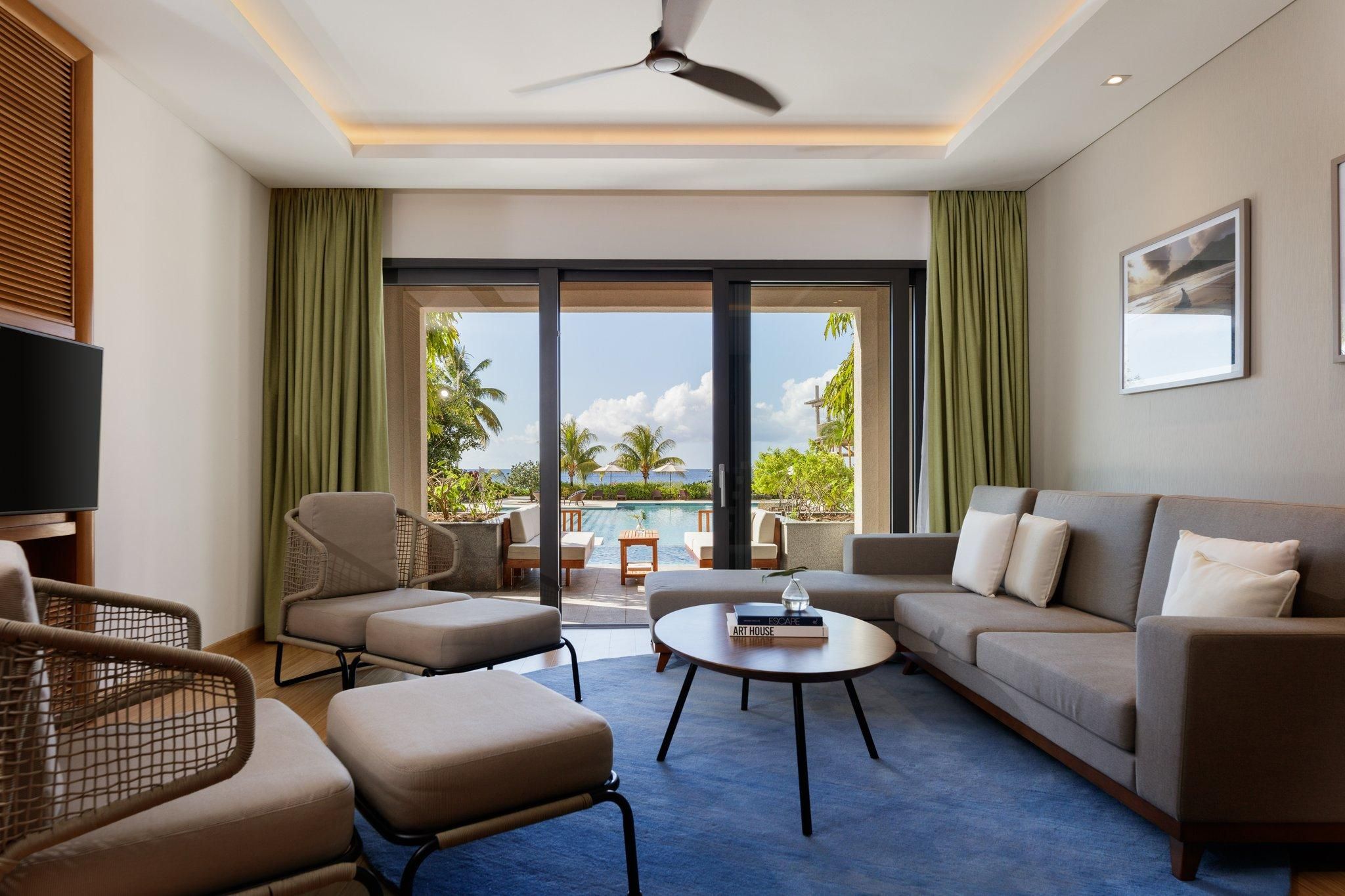 Emerald Suite