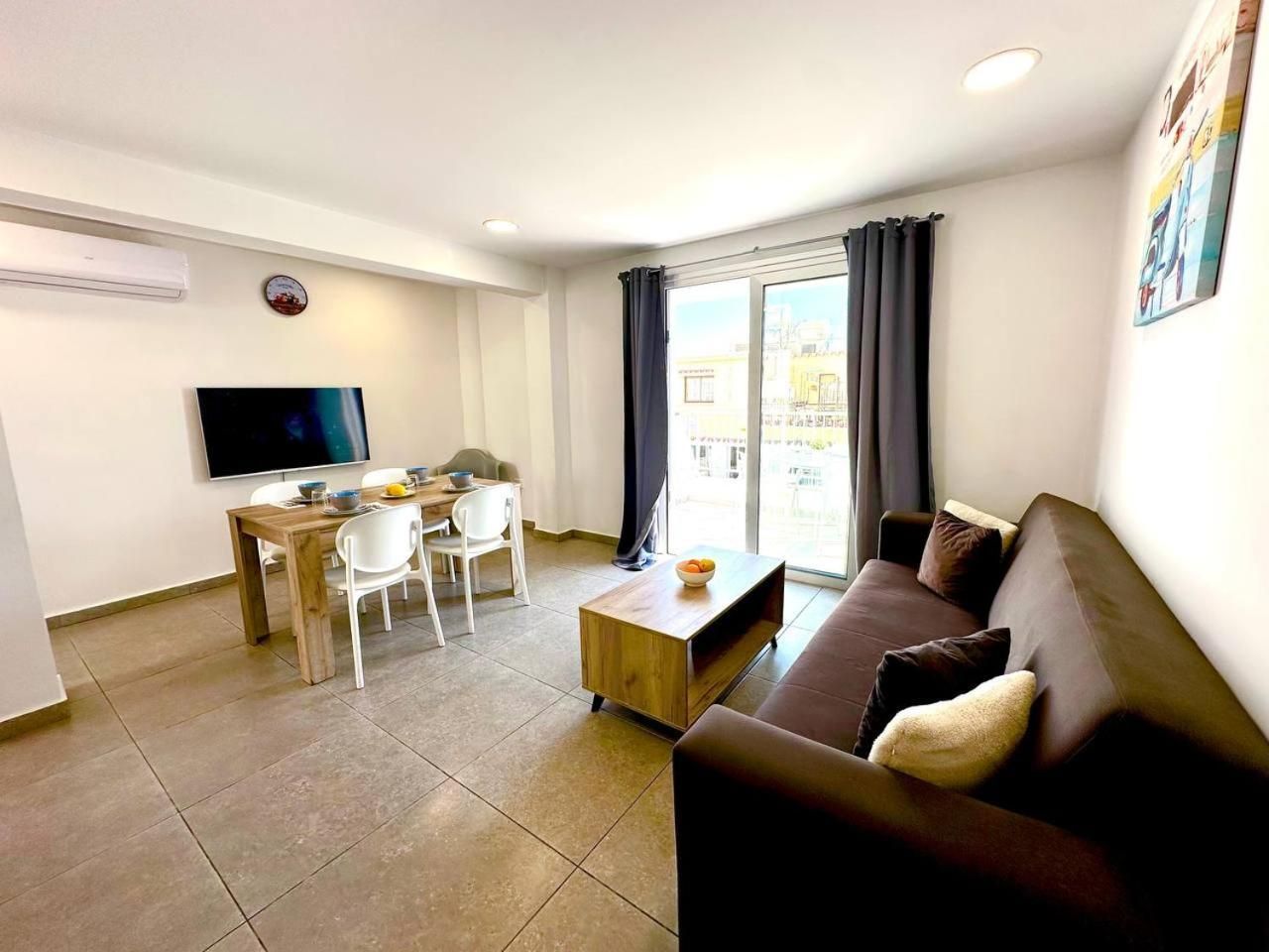 Superior Apartment