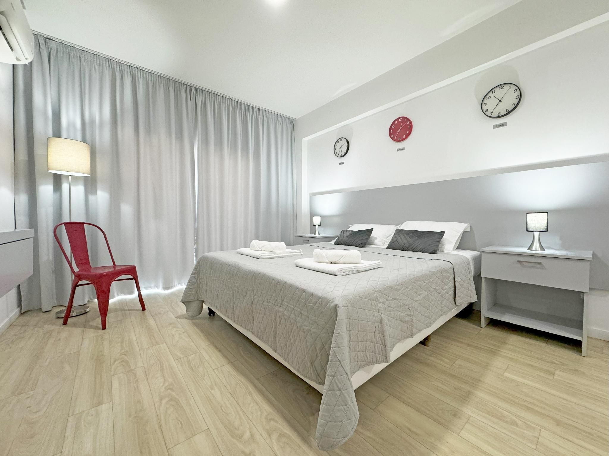 apartment - entire house or apartment