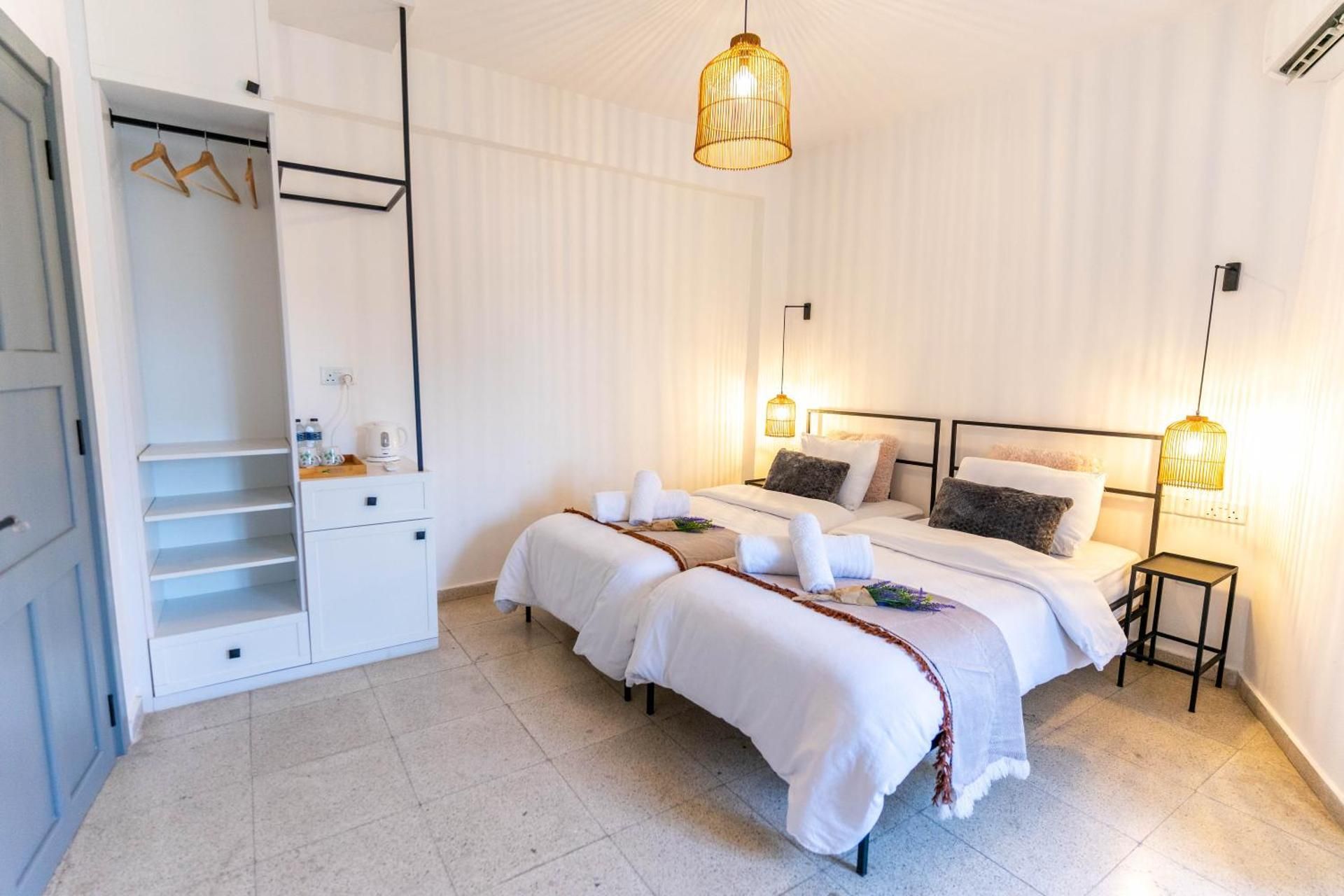 Twin Room with Private Bathroom